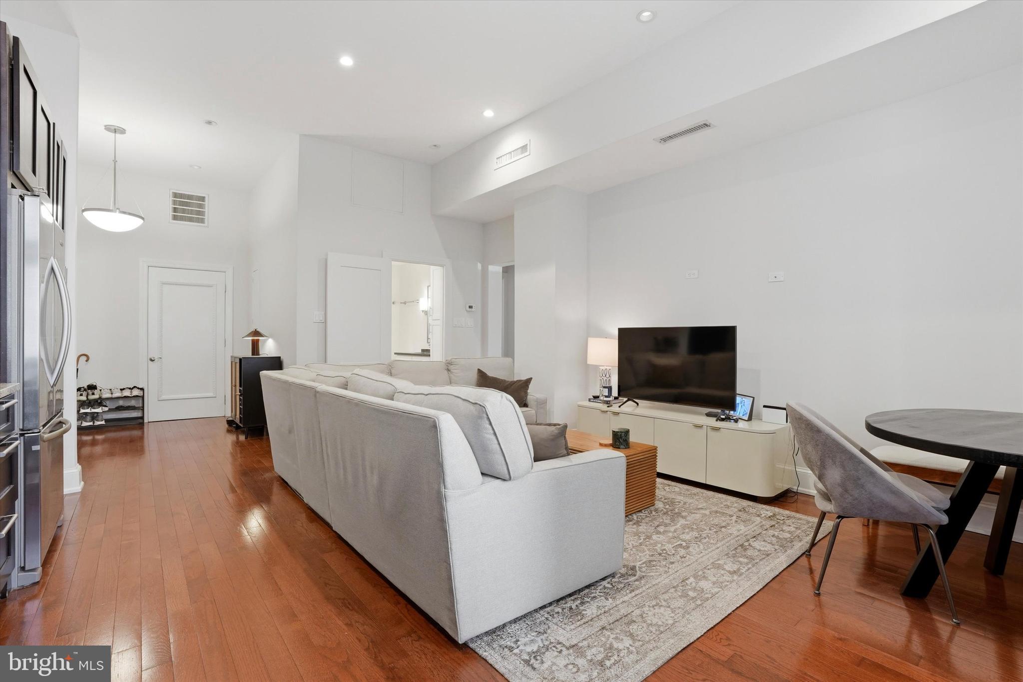 1830 RITTENHOUSE SQUARE 00 1E