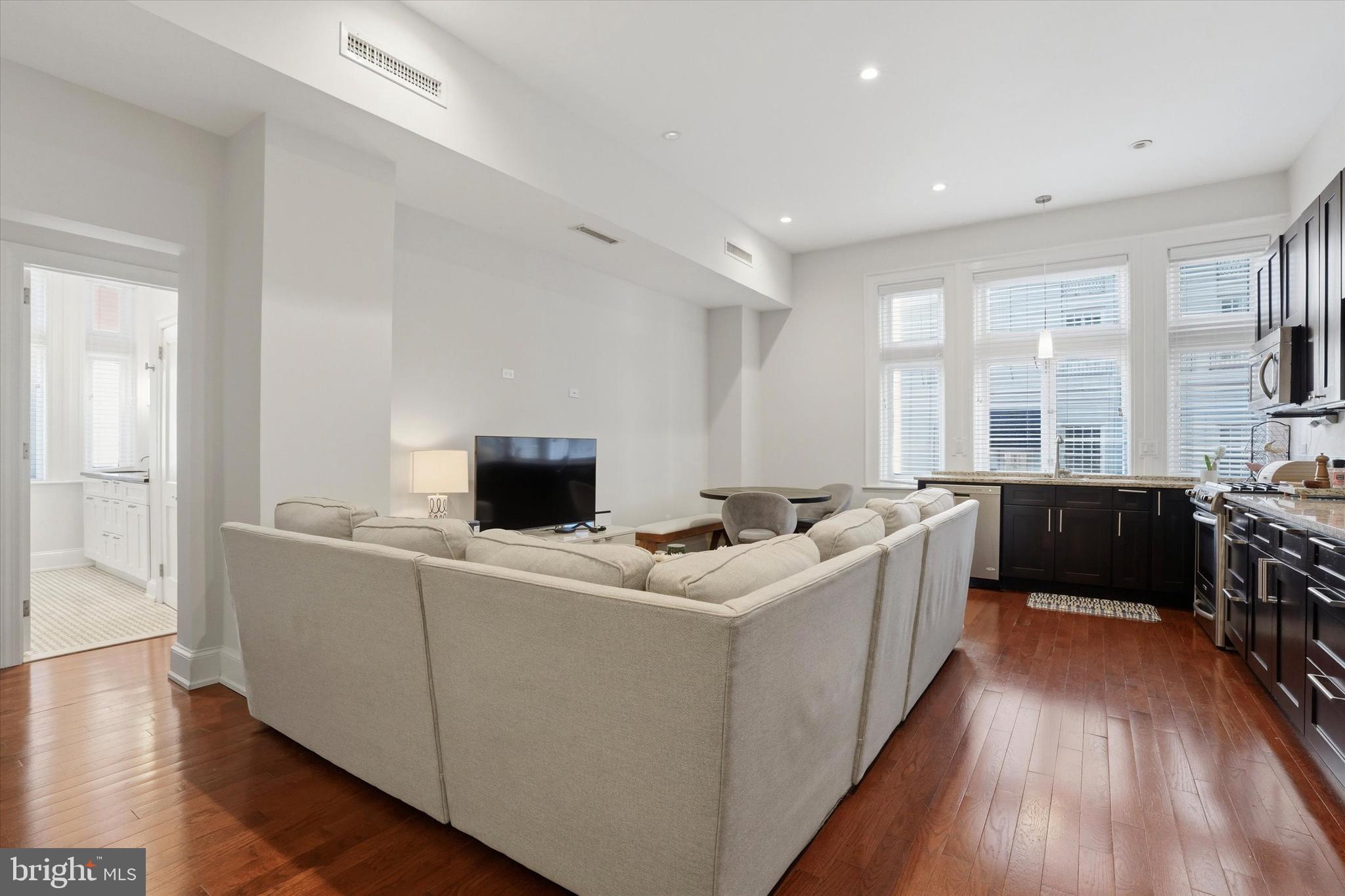 1830 RITTENHOUSE SQUARE 00 1E