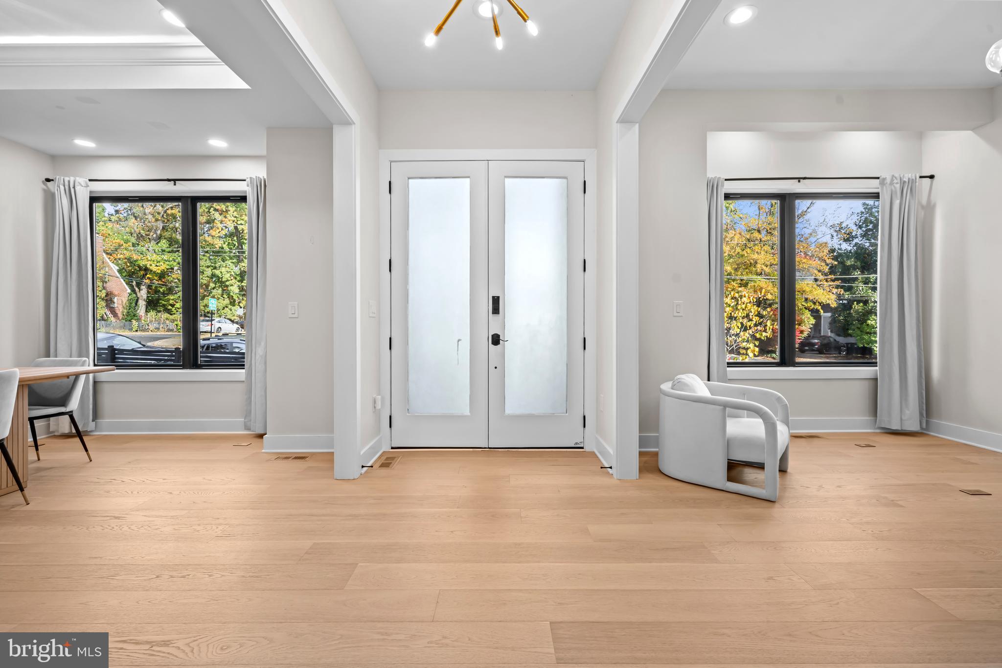 WILLET HEIGHTS - Residential Lease