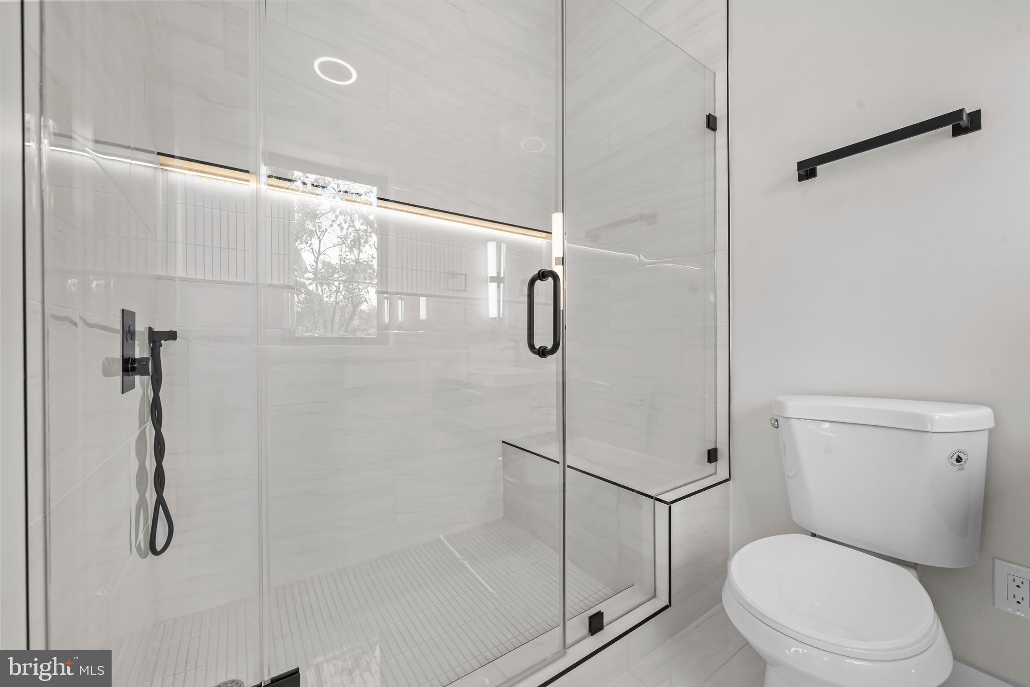 WILLET HEIGHTS - Residential Lease