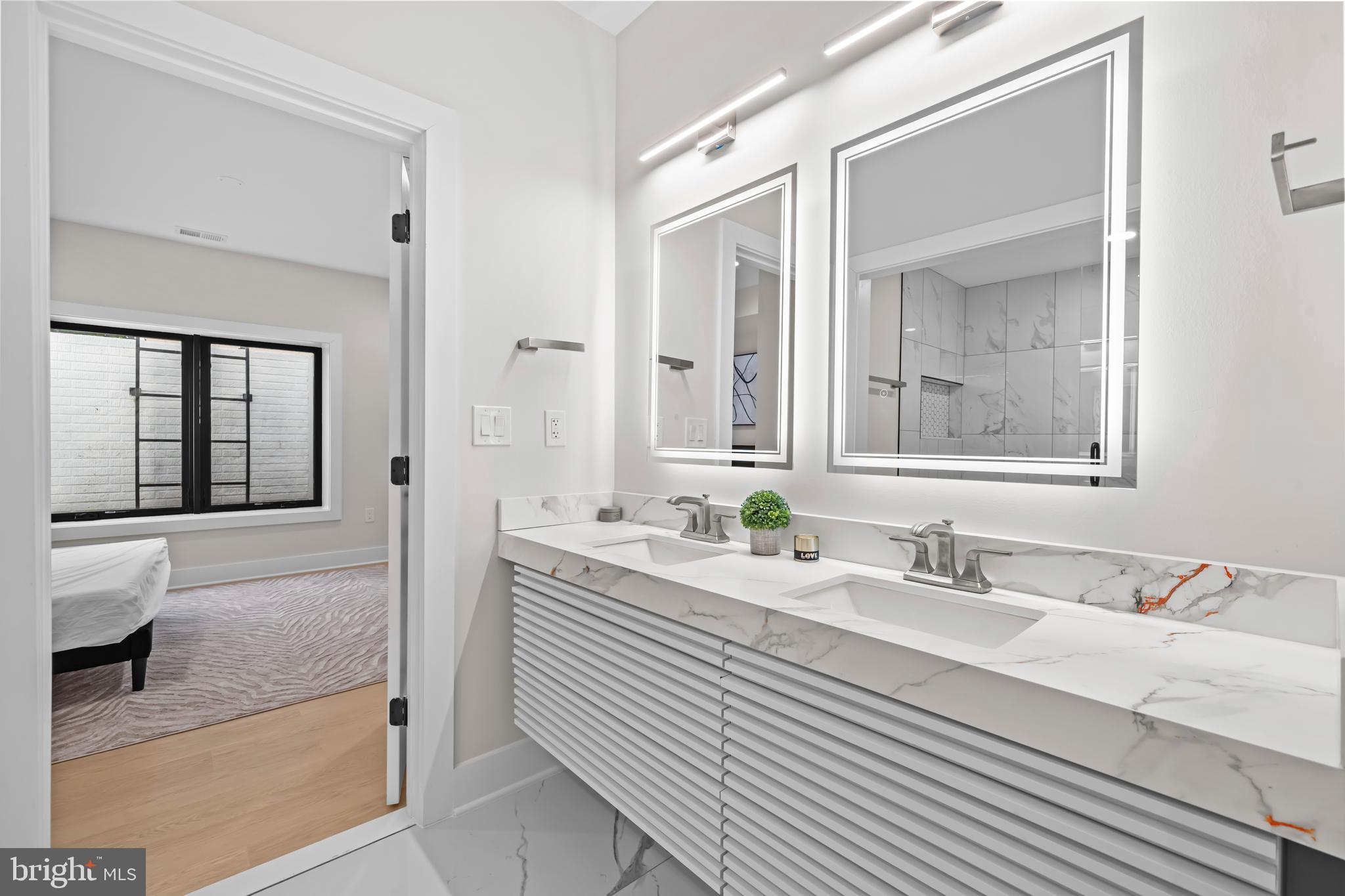 WILLET HEIGHTS - Residential Lease