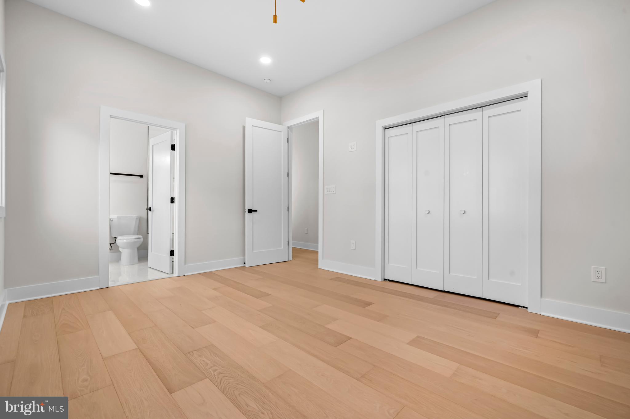 WILLET HEIGHTS - Residential Lease