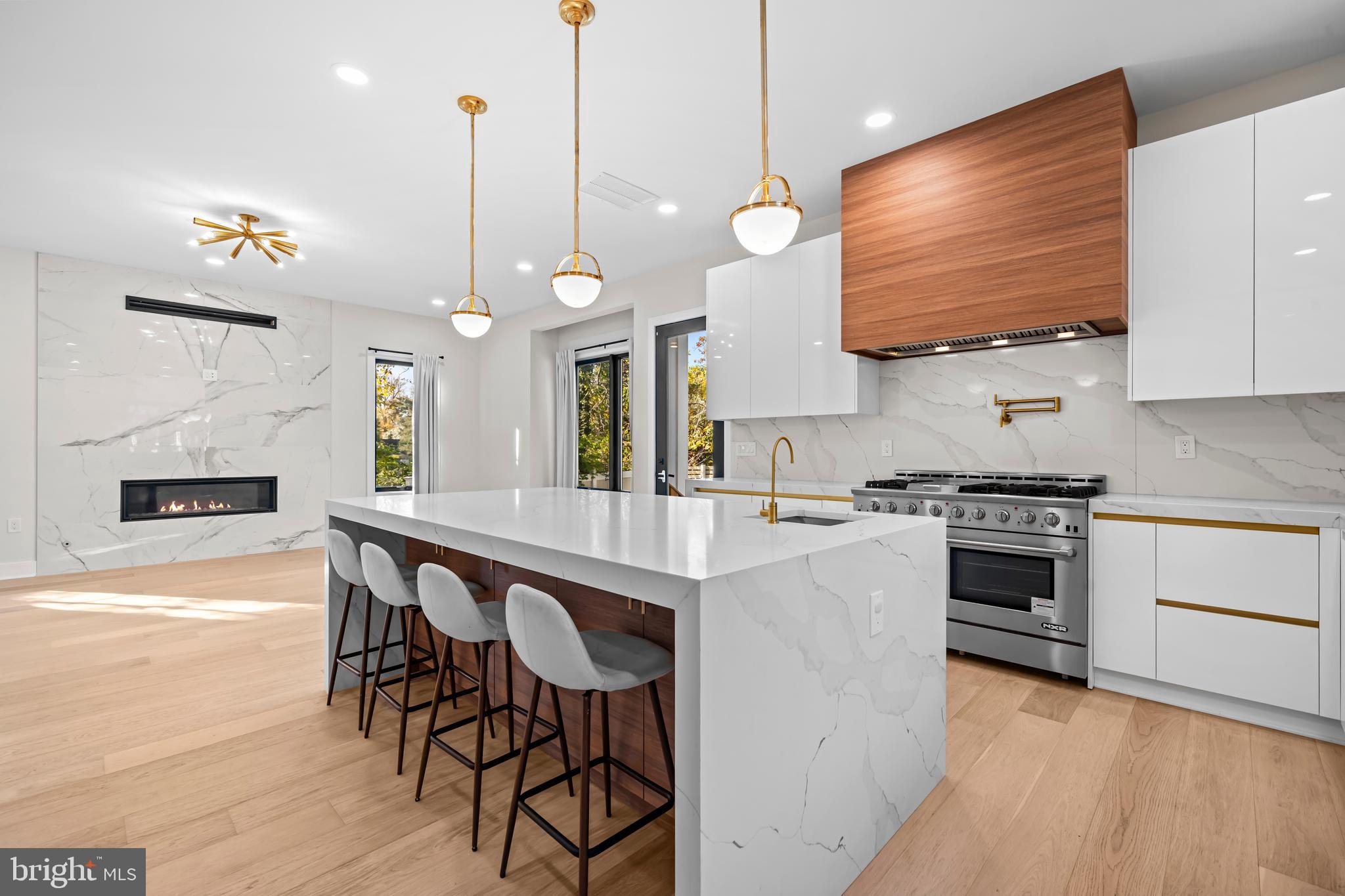 WILLET HEIGHTS - Residential Lease