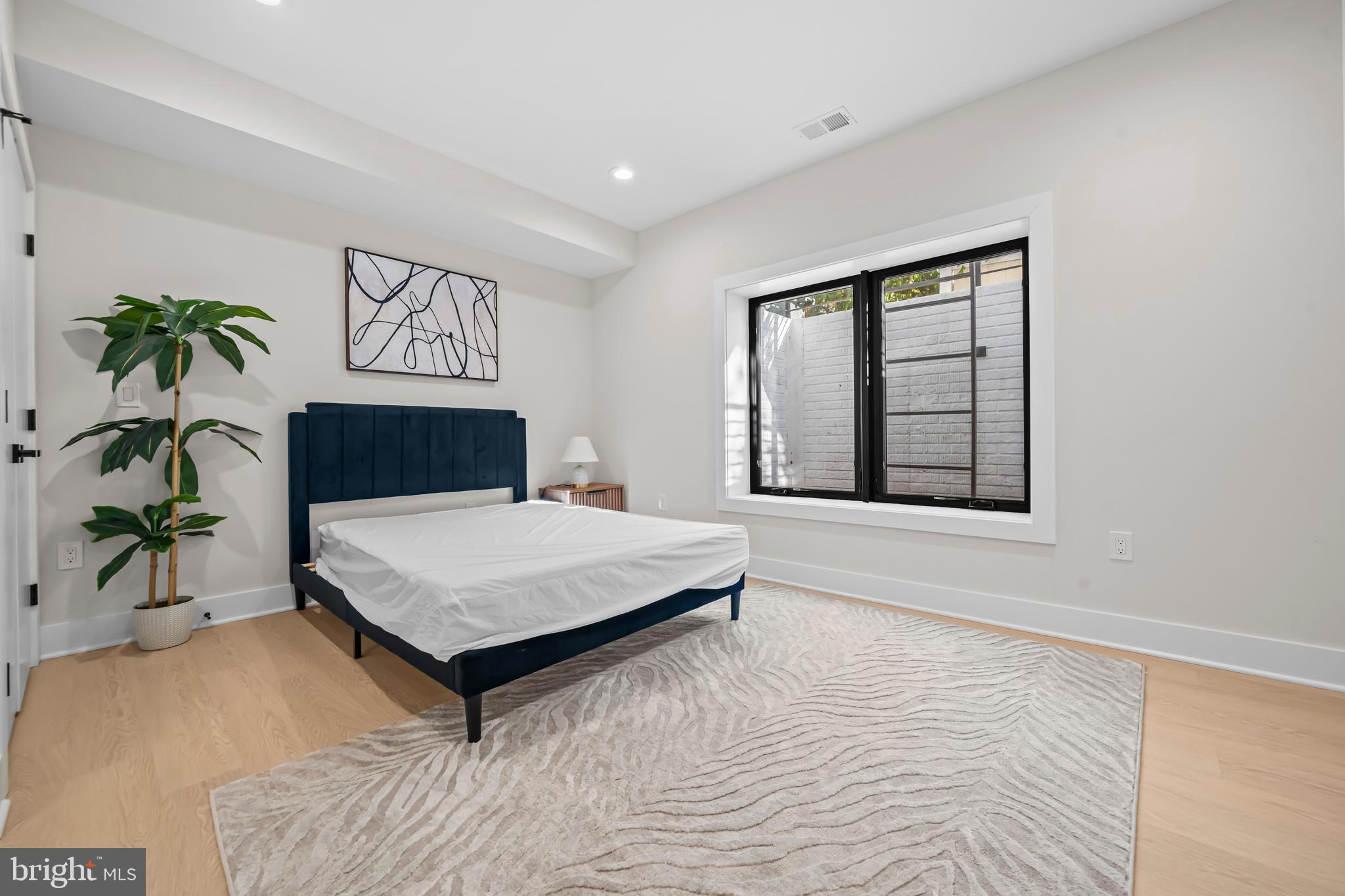 WILLET HEIGHTS - Residential Lease