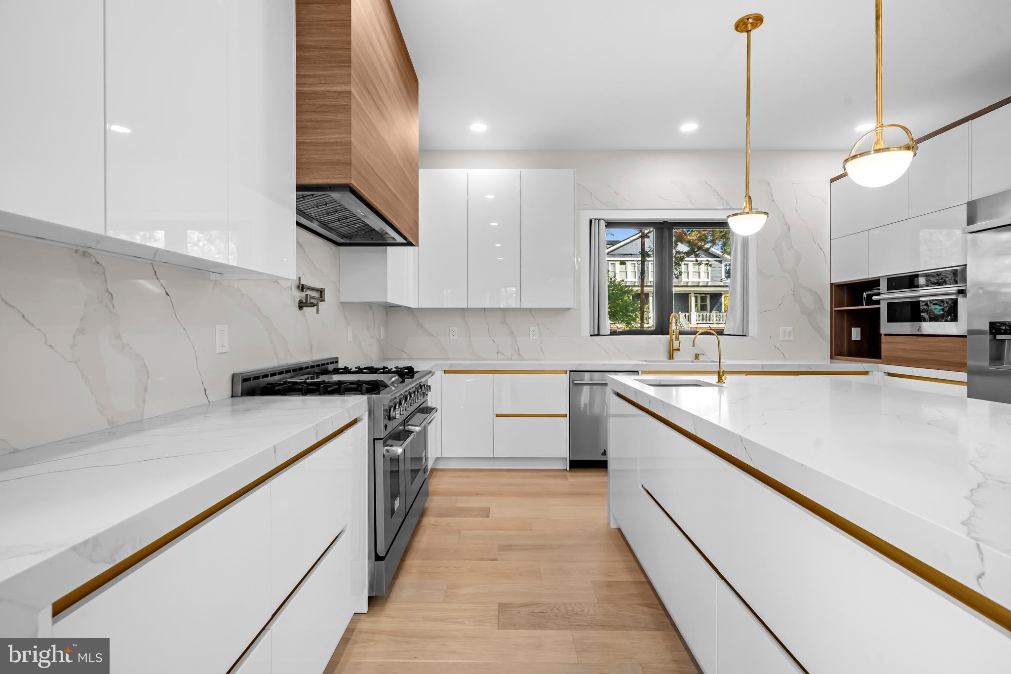 WILLET HEIGHTS - Residential Lease