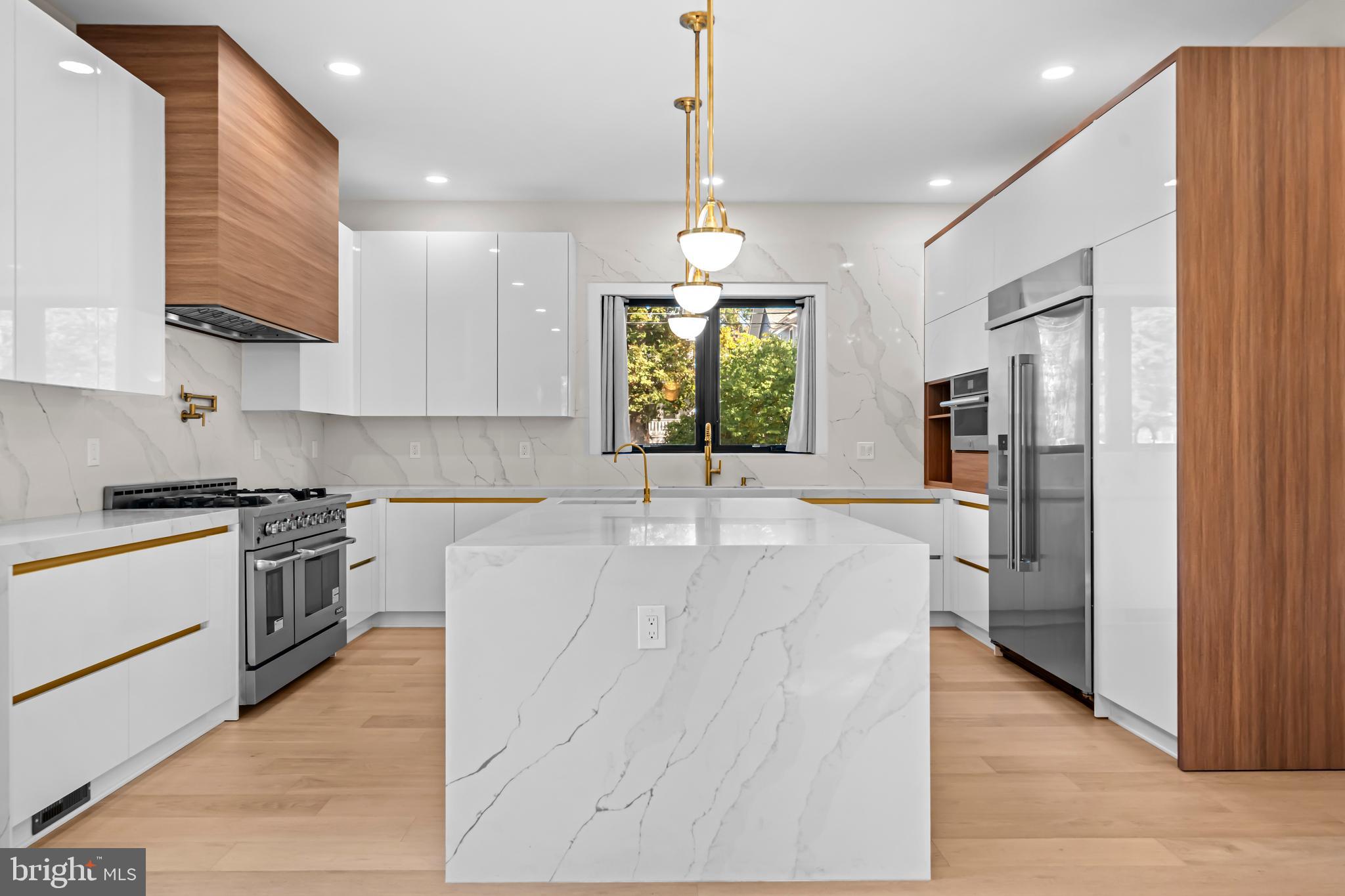 WILLET HEIGHTS - Residential Lease