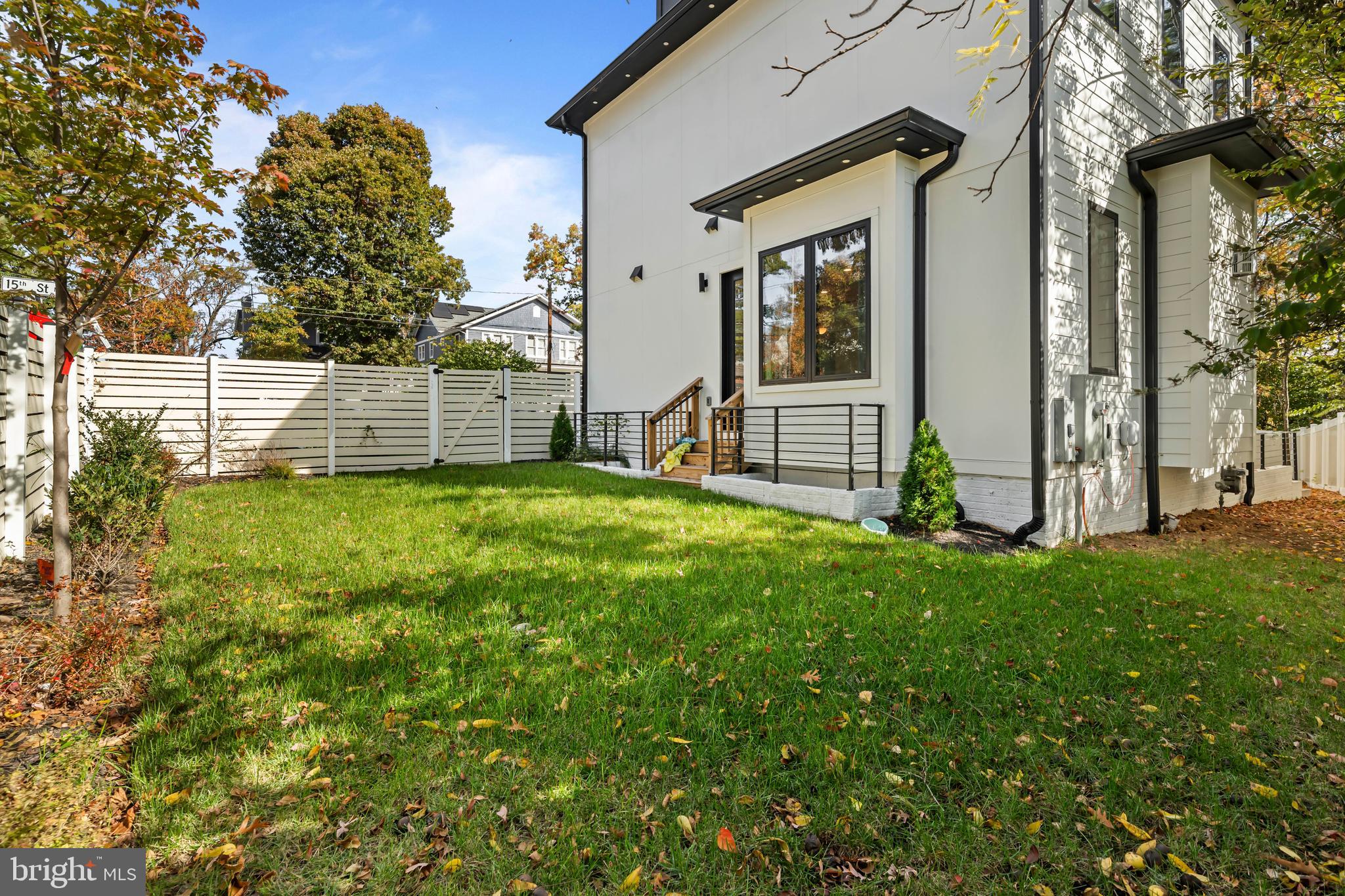 WILLET HEIGHTS - Residential Lease