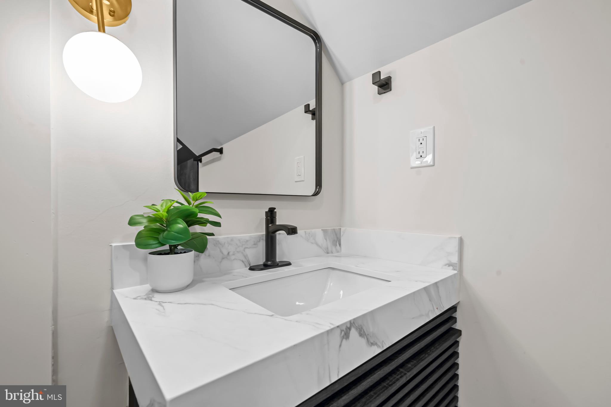 WILLET HEIGHTS - Residential Lease