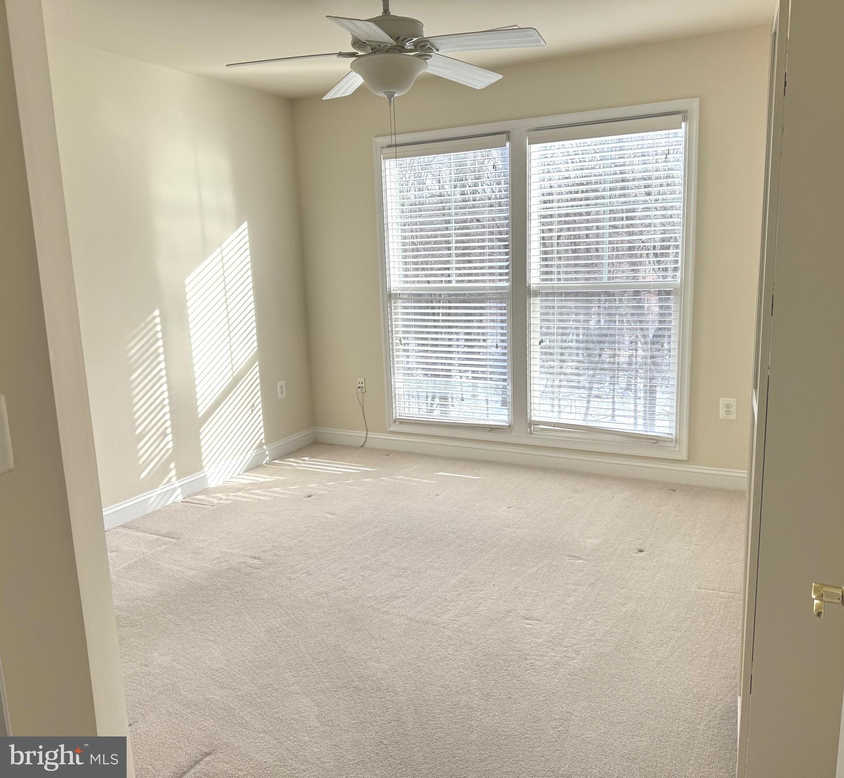 SAINTSBURY PLAZA - Residential Lease