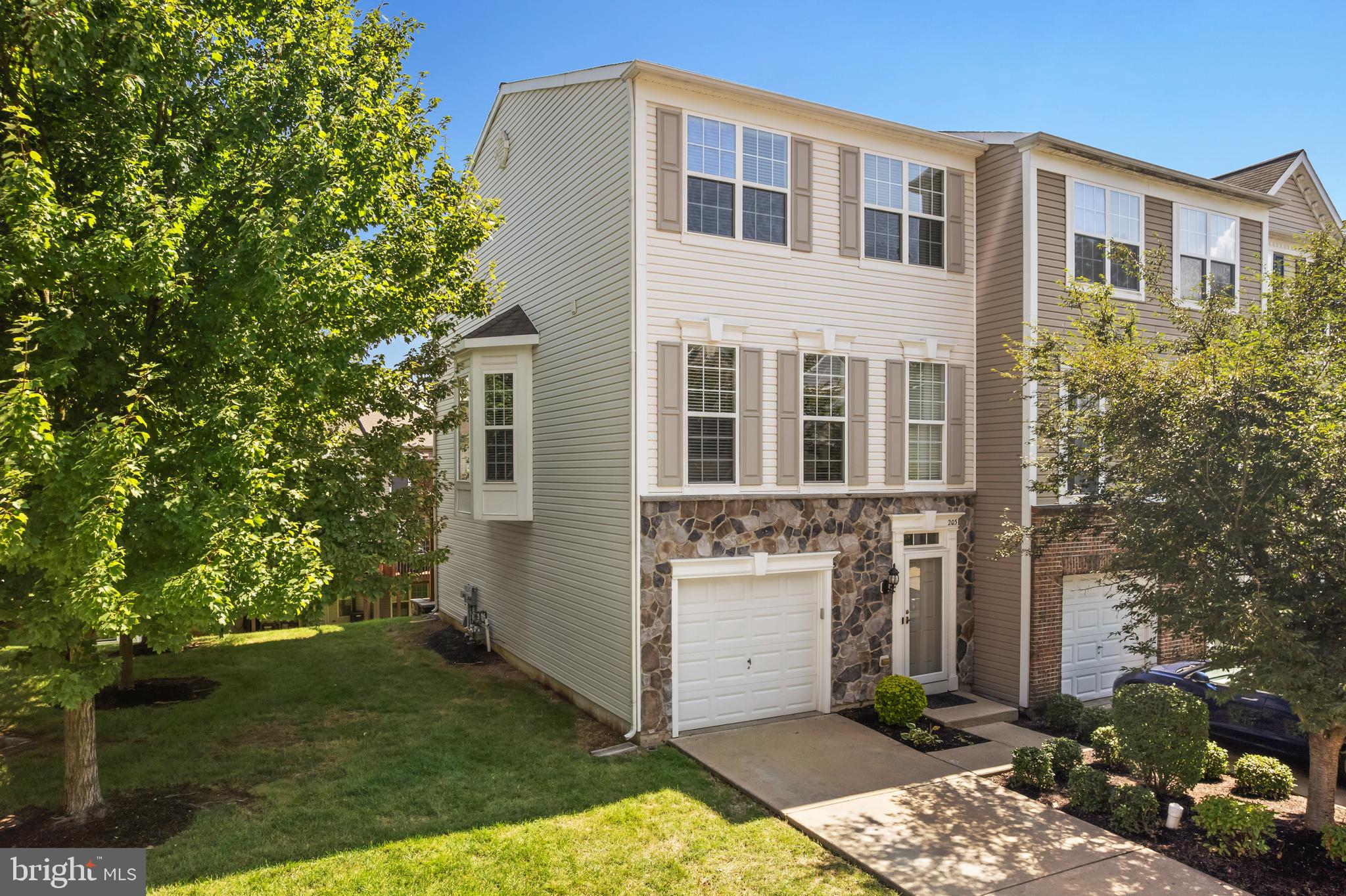 203 HUDSON DRIVE