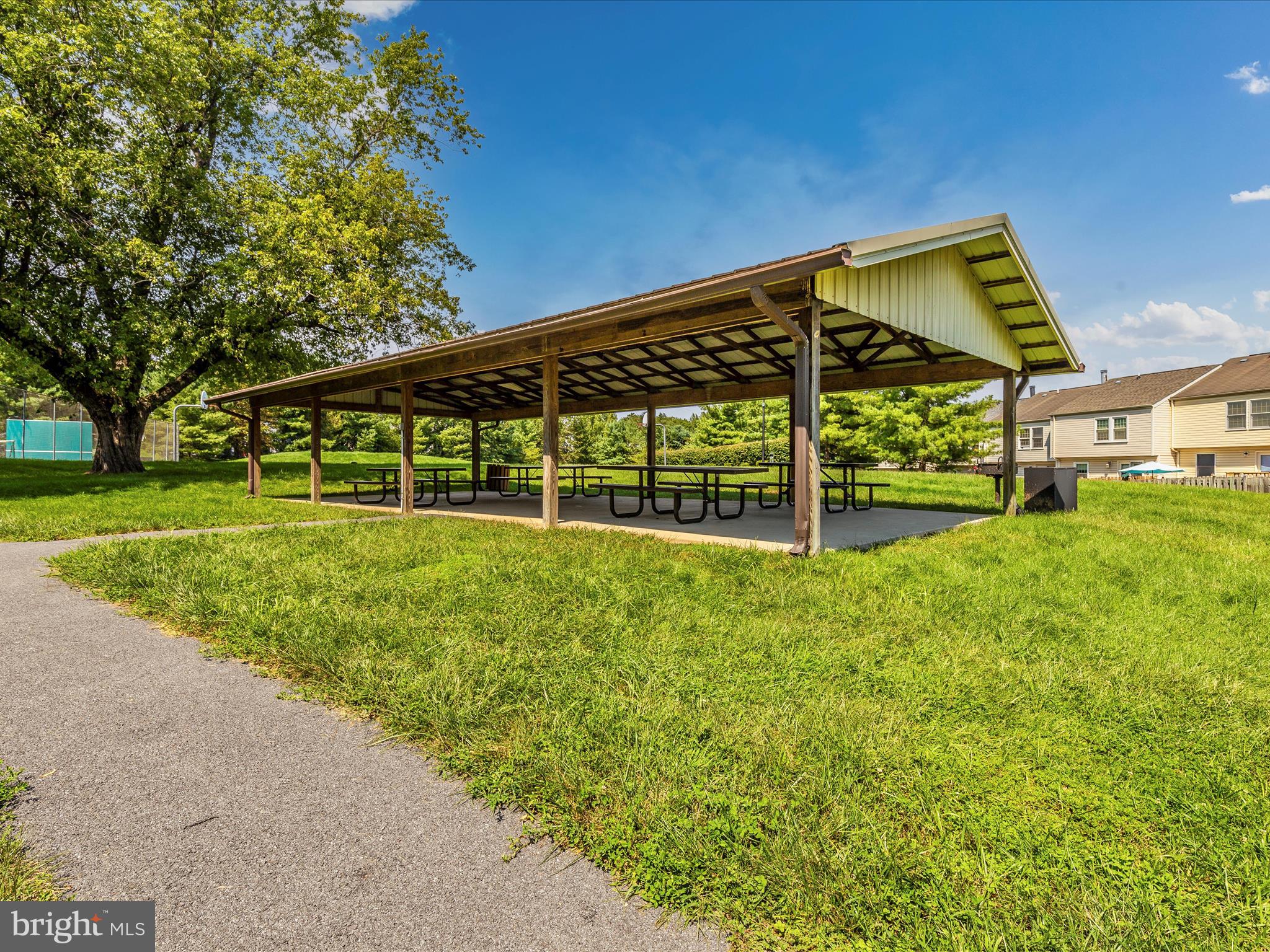 NEW MARKET WEST - Residential