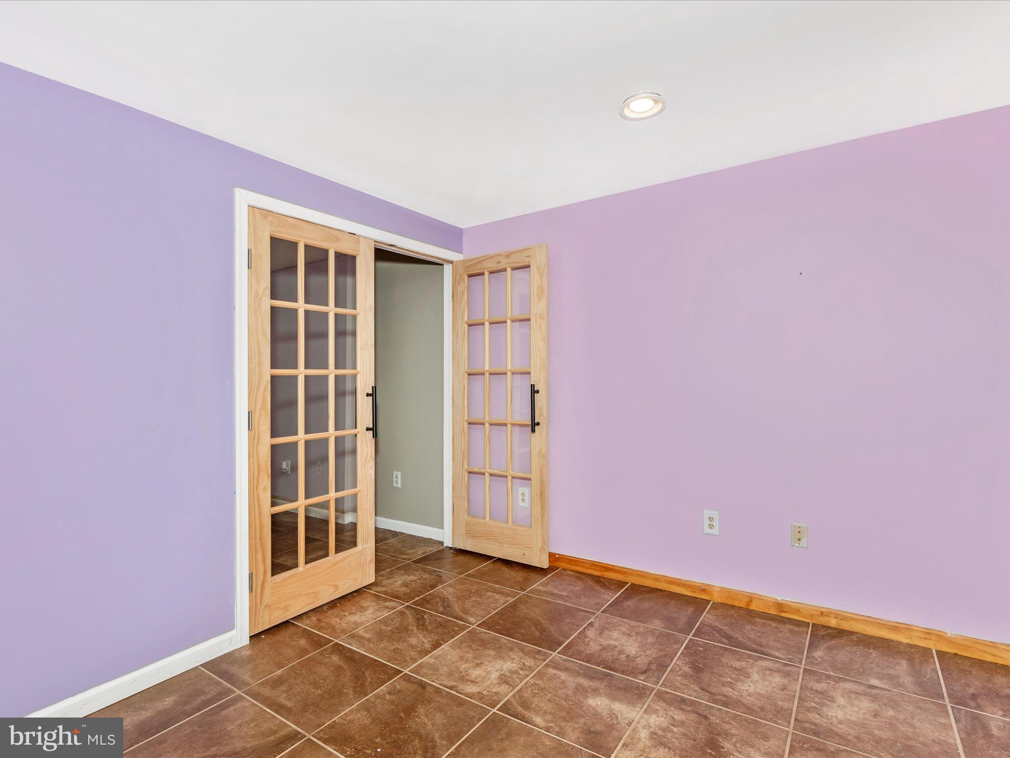 NEW MARKET WEST - Residential