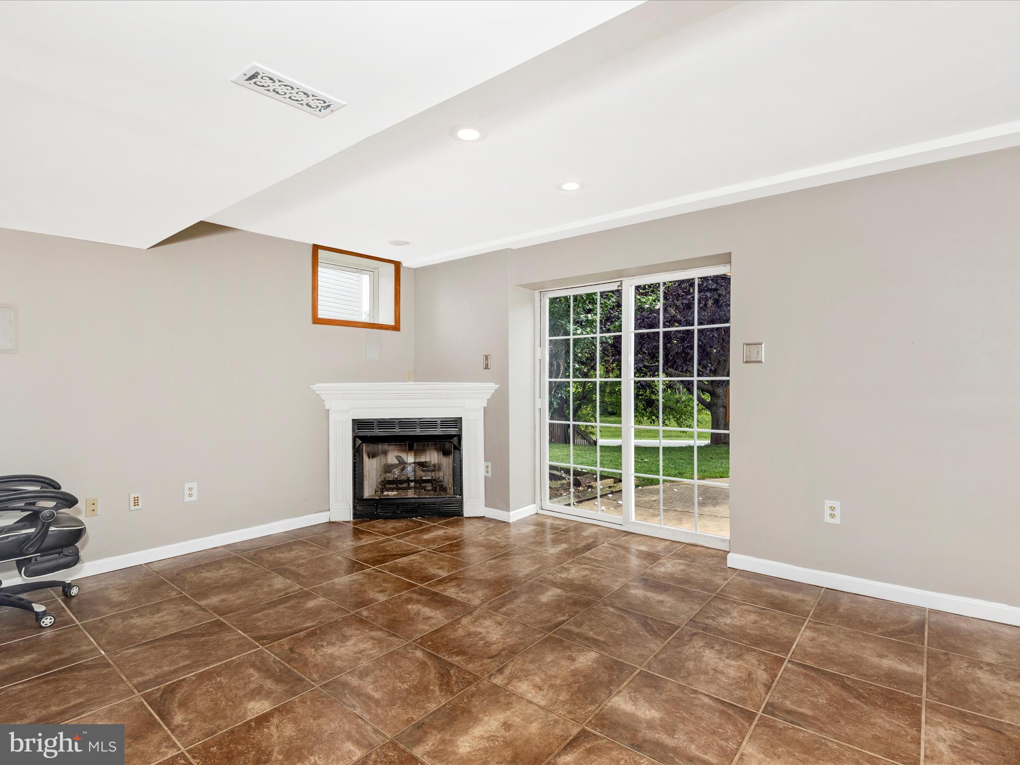 NEW MARKET WEST - Residential