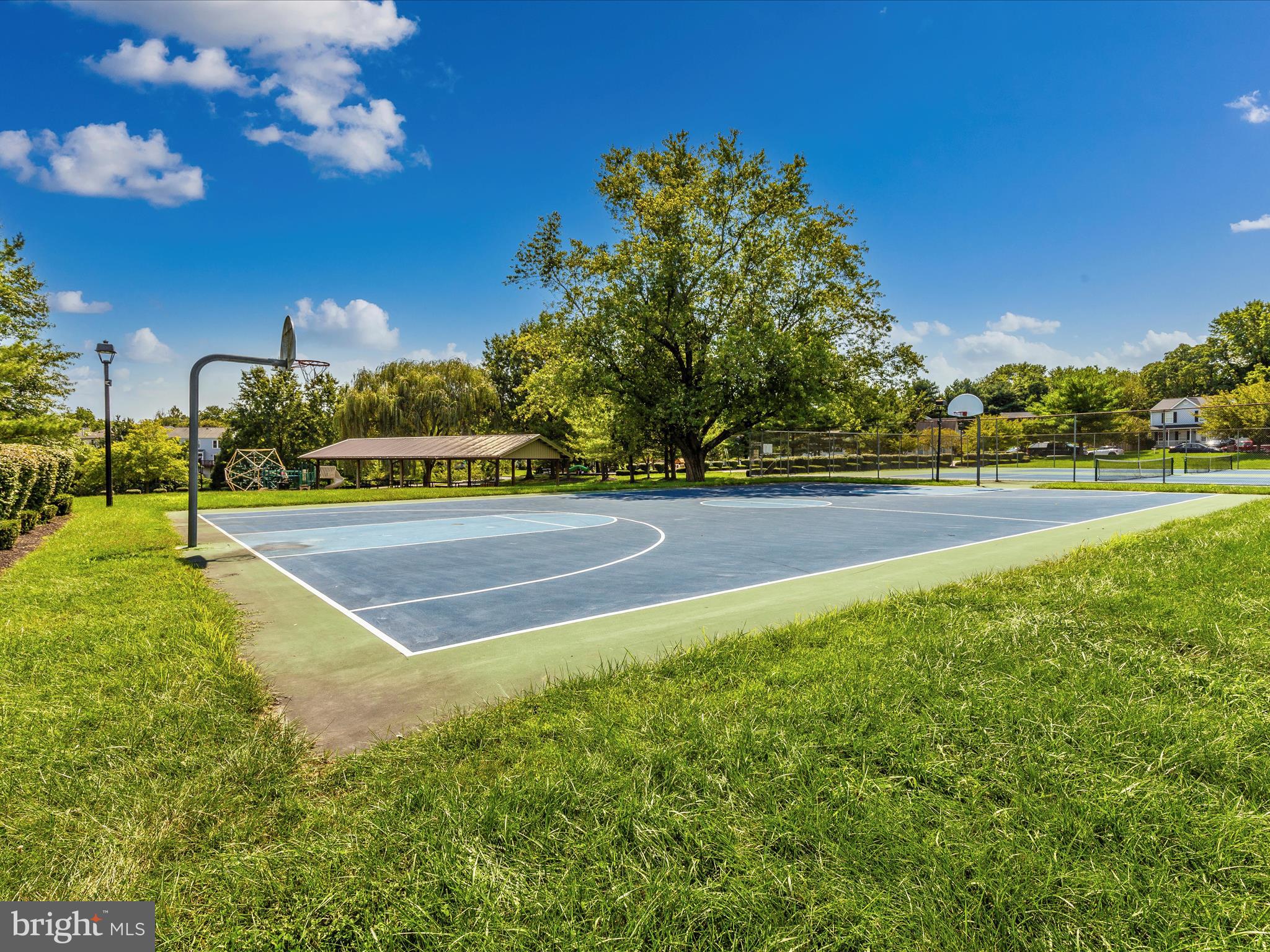 NEW MARKET WEST - Residential