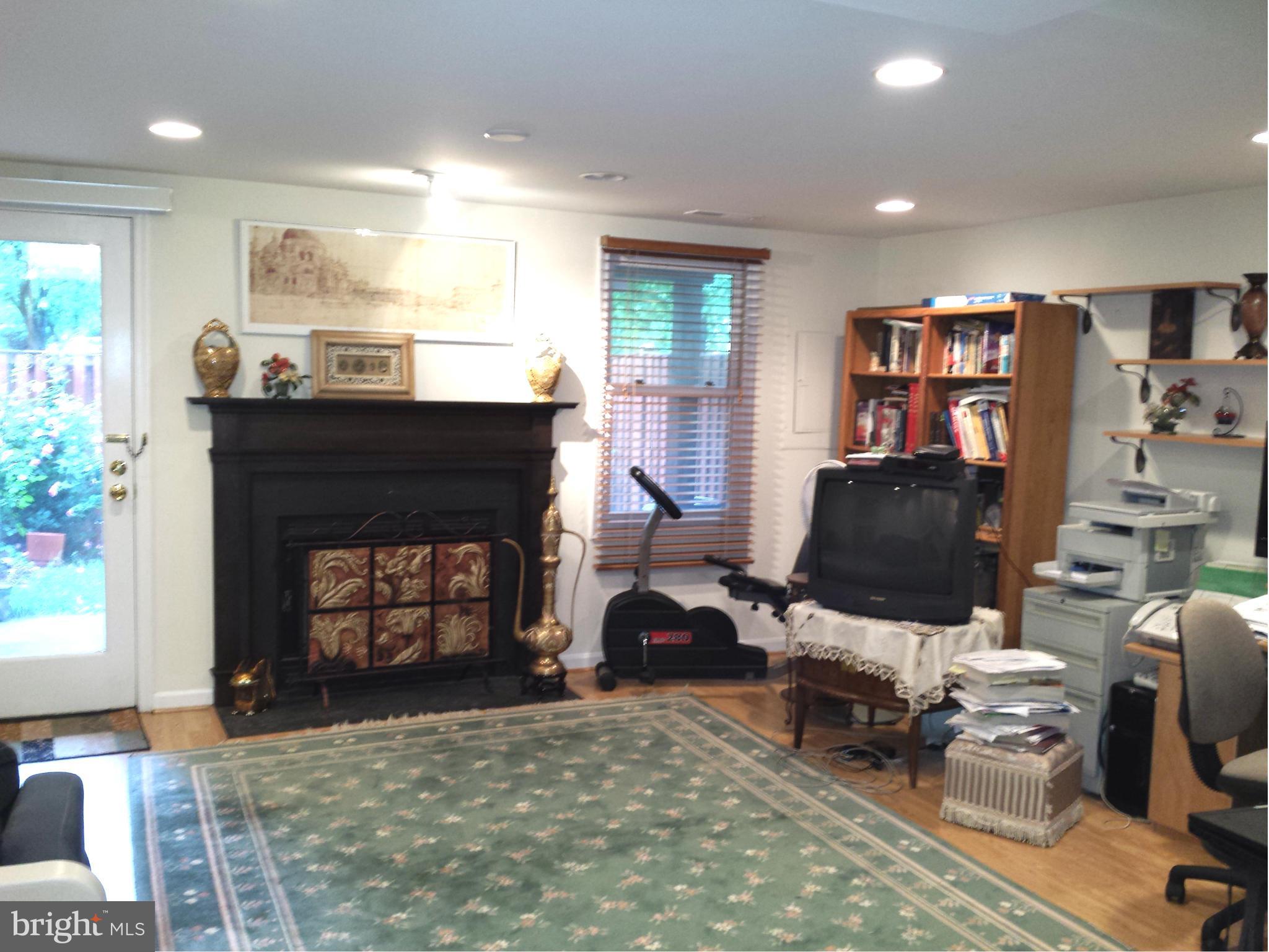 WOODMONT PLACE - Residential Lease