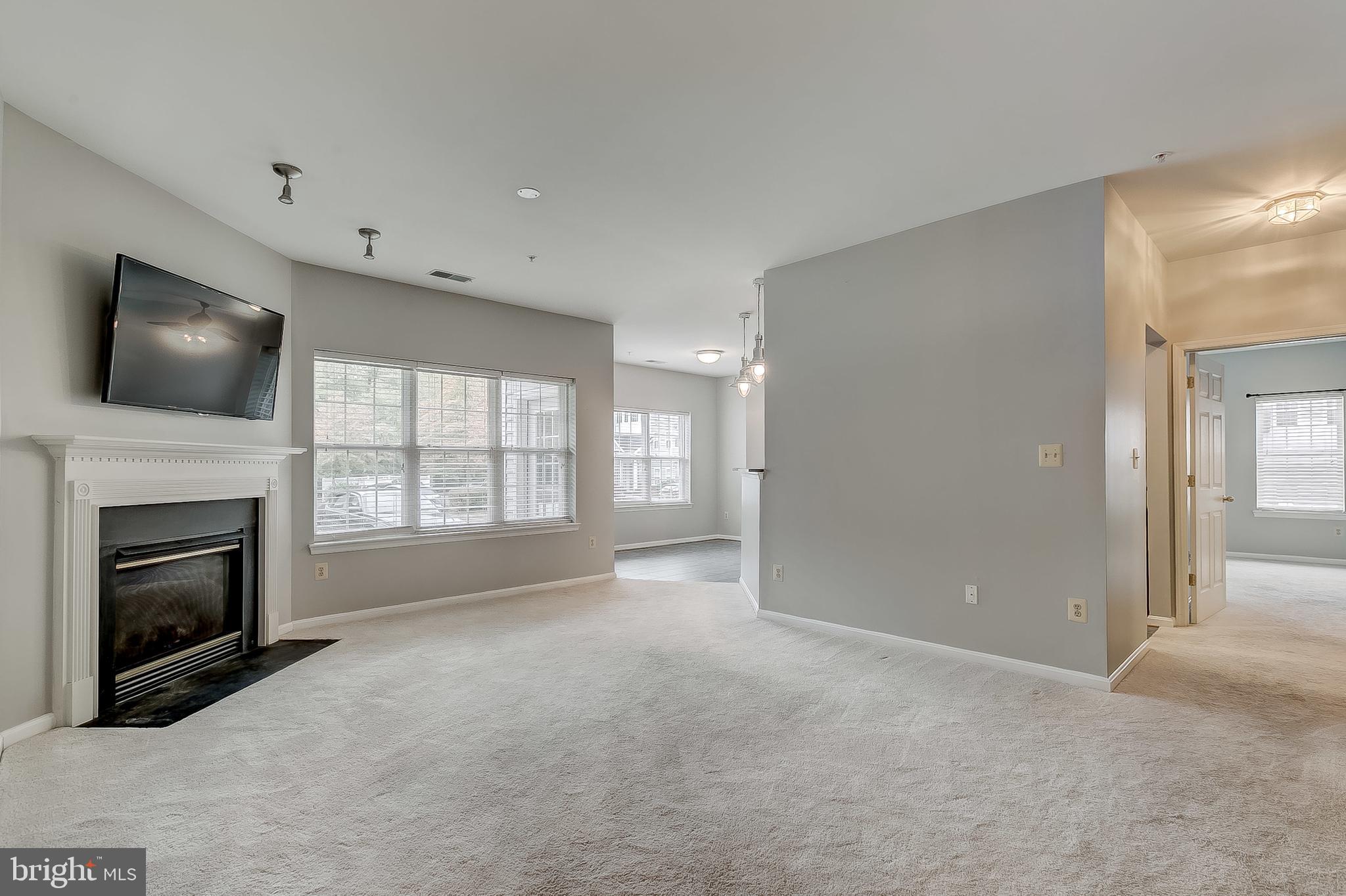 HOPEWELL POINTE - Residential