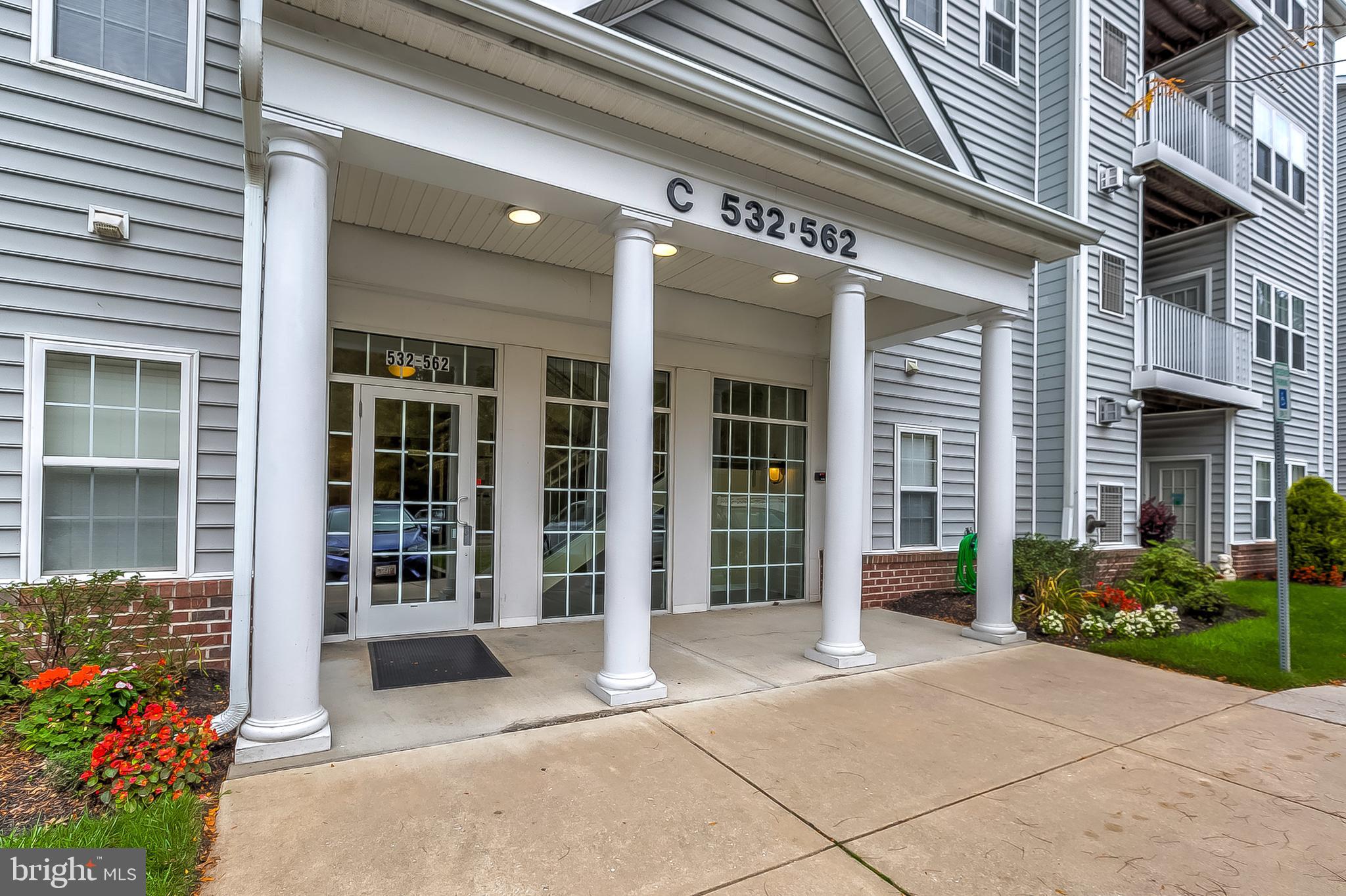 HOPEWELL POINTE - Residential