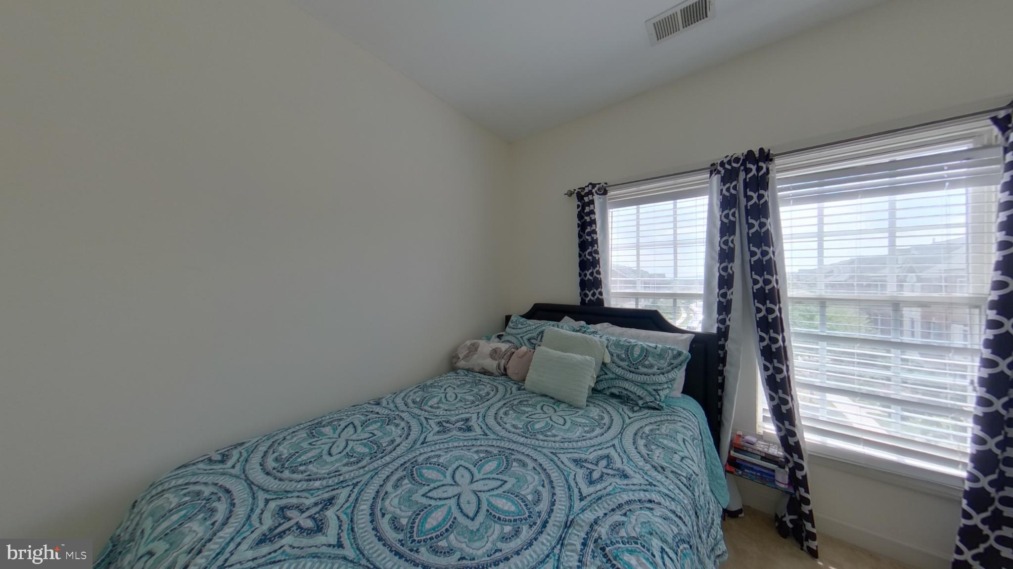 URBANA - Residential