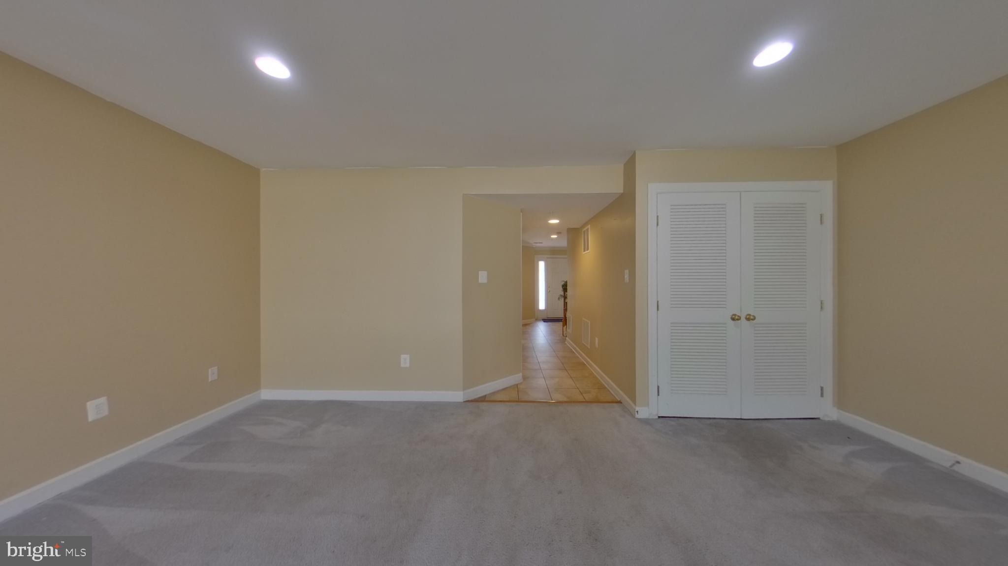 URBANA - Residential