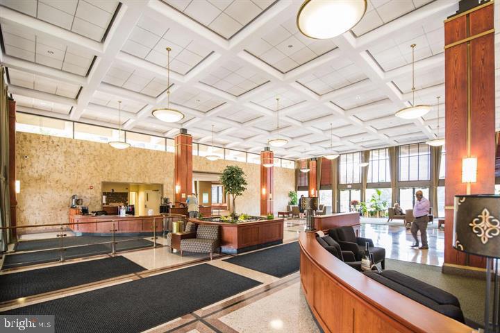 5505 SEMINARY ROAD 305N