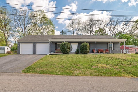Homes For Sale - 105 N Potomac Street<br/> Washington County, SHARPSBURG, MD 21782