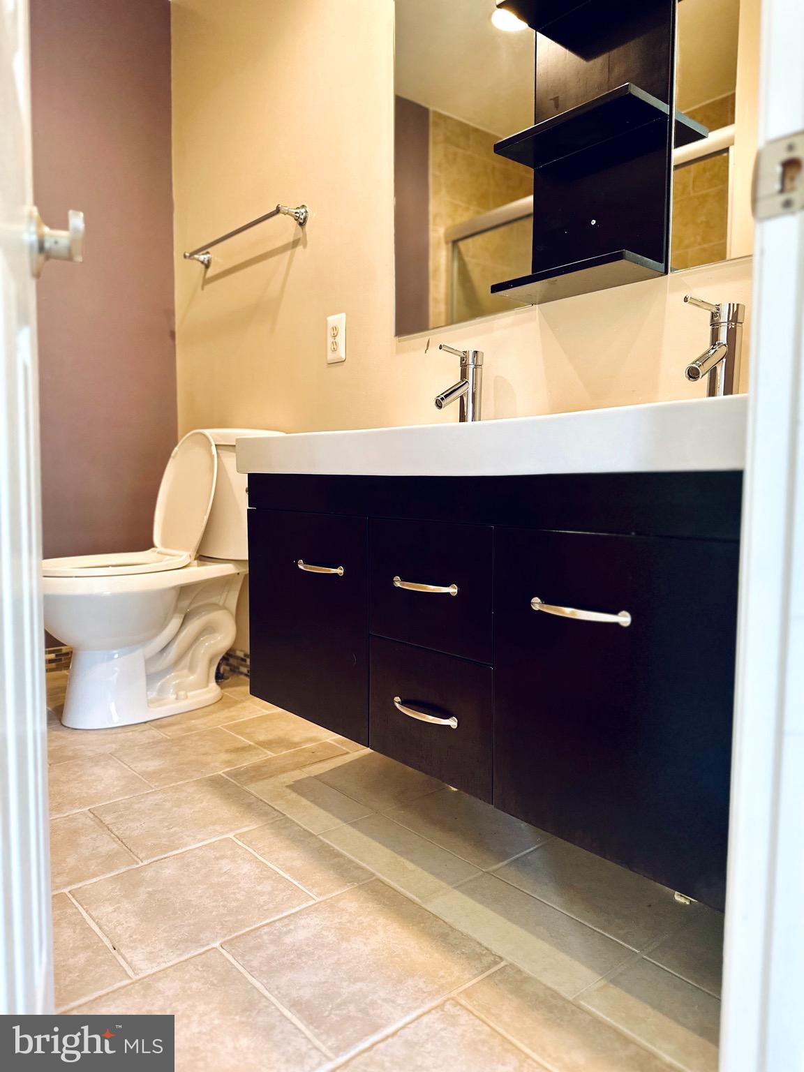 KINGSTOWNE - Residential Lease