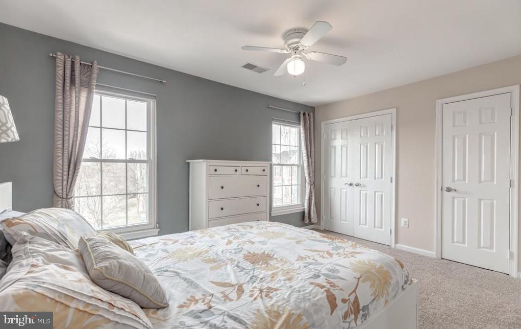 KINGSTOWNE - Residential Lease