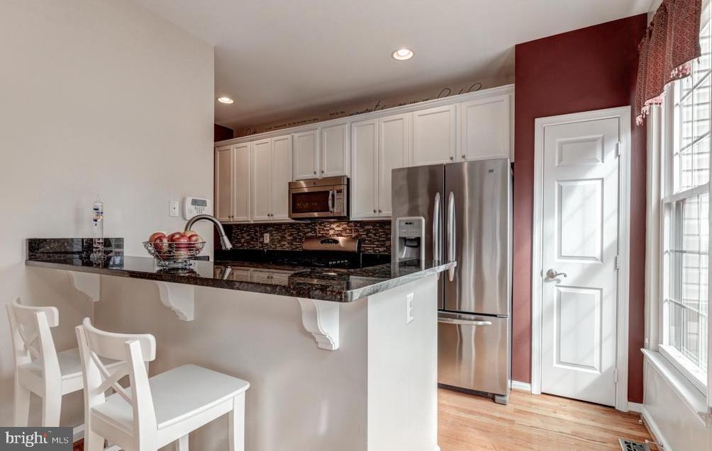 KINGSTOWNE - Residential Lease