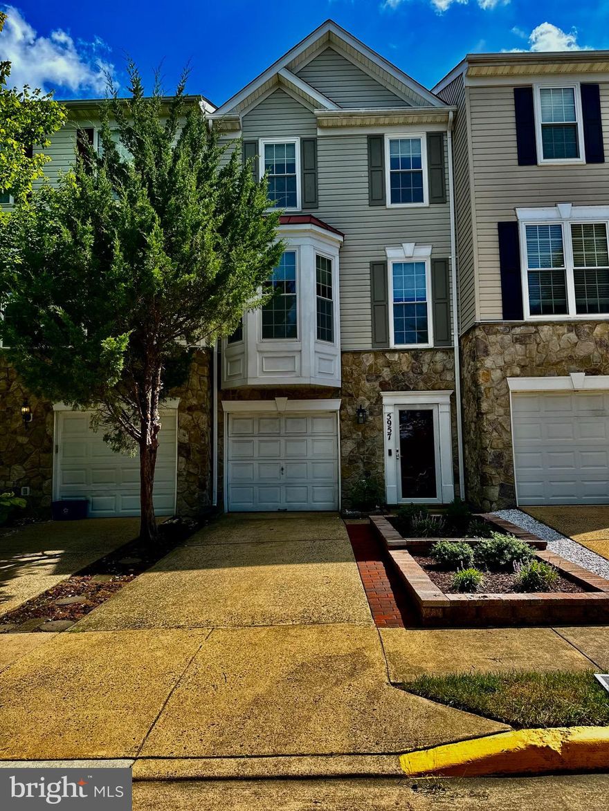 *Applications can be submitted with Rentspree. Please call listing agent for any questions.

The Perfect location, this stunning Kingstowne townhome has it all and the location to match. 
Enjoy Garage Parking and drive way parking .Fresh New Landscaping in Front .
Foyer Entry with tile Flooring ,Access to 1 car Garage from Foyer, 3rd bedroom/RecrRoom with Gas Fireplace ,Full Bath and walk out to Fenced  patio backing to trees.

Main Level has High Ceiling and open Floor Plan With Living Room with Bay Window/Dining Room Combo.
Updated Kitchen with Stainless ,Granite ,Pantry ,Breakfast Bar ,Hardwood Floors and Access to Private large upper deck overlooking your fenced in rear yard.

Upper level includes two bedroom suites each with their own private remodeled baths with new cabinetry, granite, and each bedroom has large dual closets. 
Laundry on upper Level with new washer and dryer.

Minutes to the Beltway, Metro, VRE, Old Town Alexandria, Ft Belvoir, Pentagon, NGA, and D.C. Walk to plenty of shopping, grocery stores and restaurants. Family friendly Kingstowne Community features with two pools, tennis courts, volleyball courts, tot lots and walking trails and outdoor workout areas