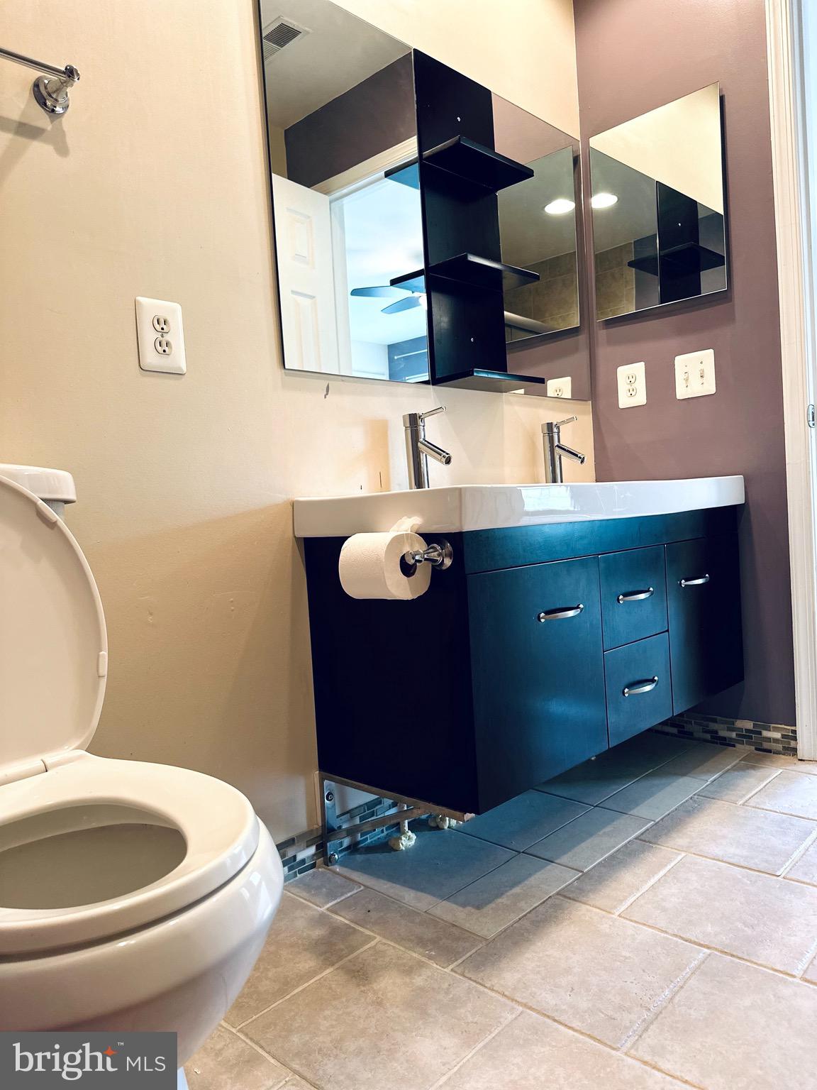 KINGSTOWNE - Residential Lease