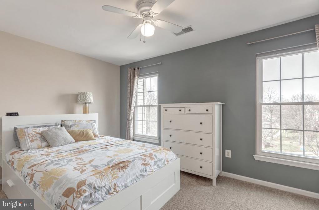 KINGSTOWNE - Residential Lease