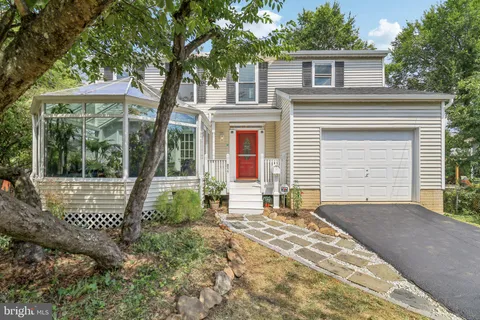 211 S Barton Street, Arlington, VA 22204 - MLS#: VAAR2053362
