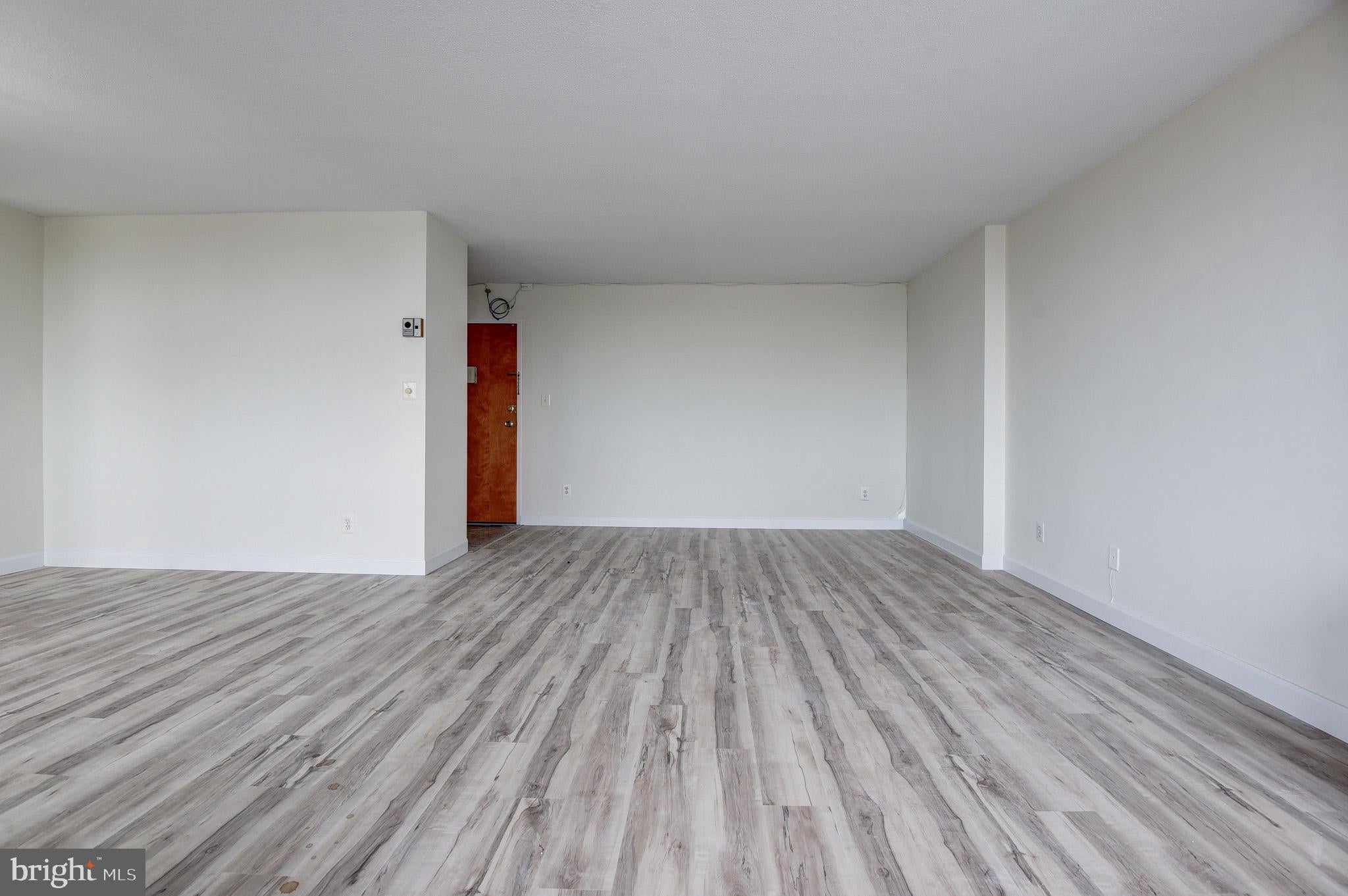 1301 S ARLINGTON RIDGE ROAD 811