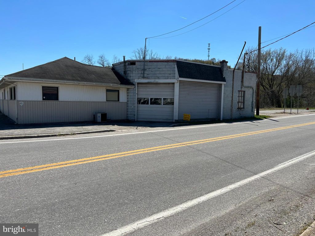 Photo of 11472 N Main Street Extension, GLEN ROCK, PA 17327 (MLS # PAYK2091572)