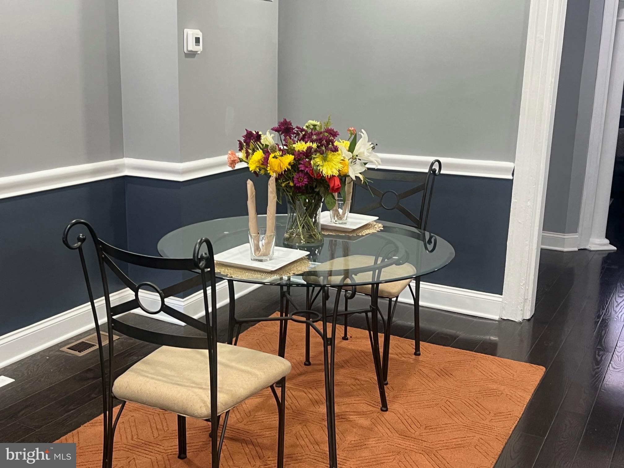 HOMEWOOD - Residential