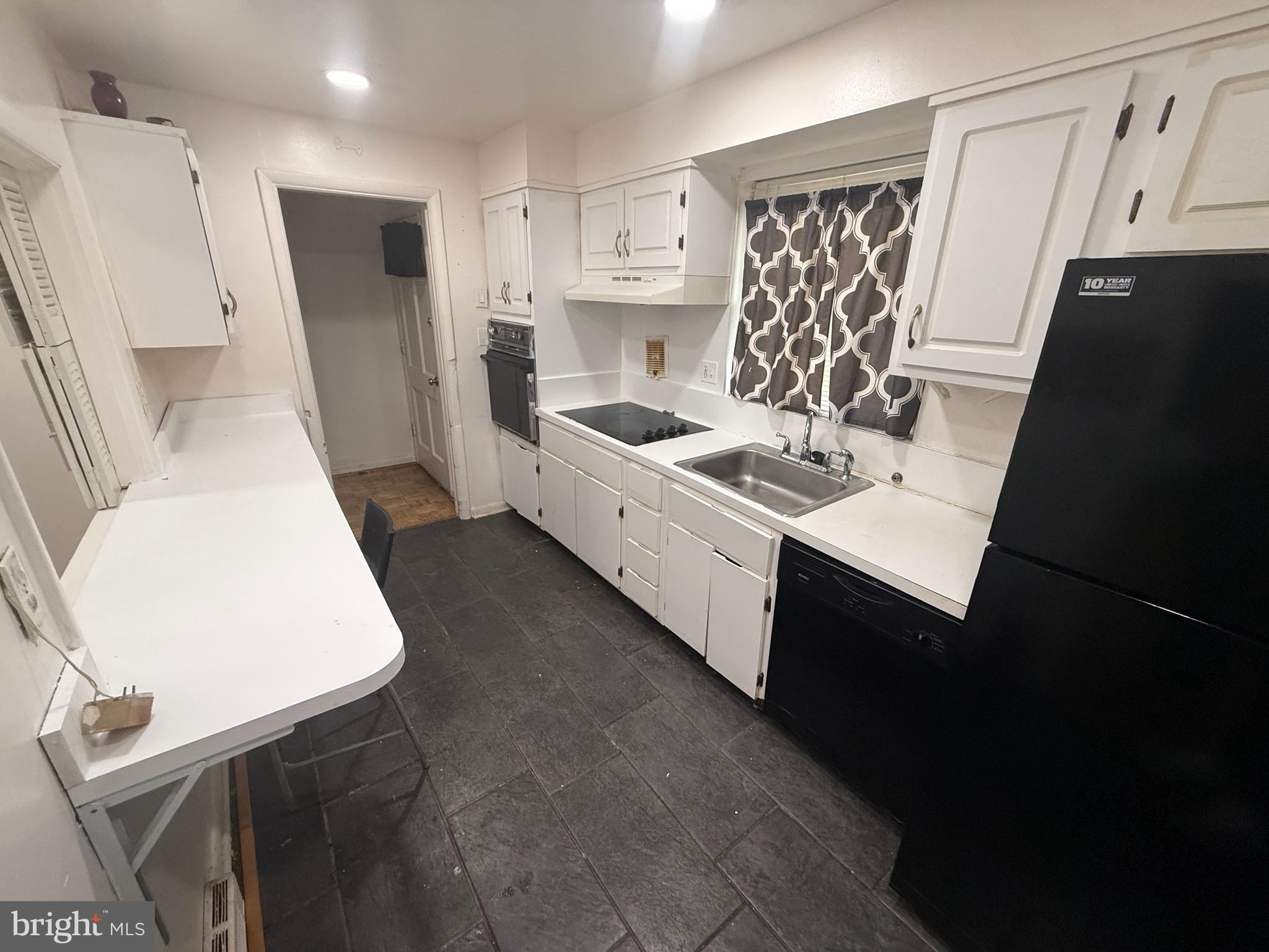 RAY PARK ESTATES - Residential