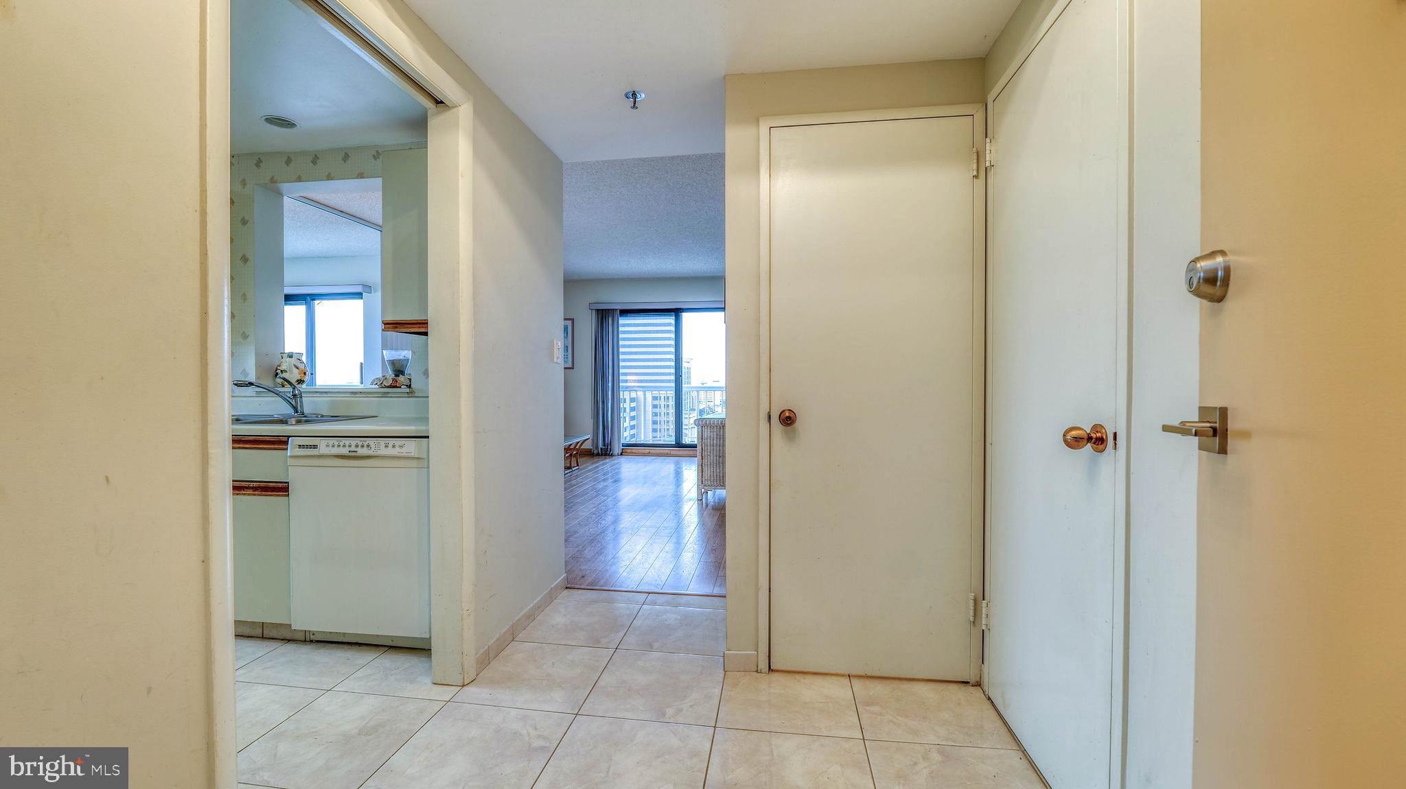 3101 BOARDWALK 1414-2