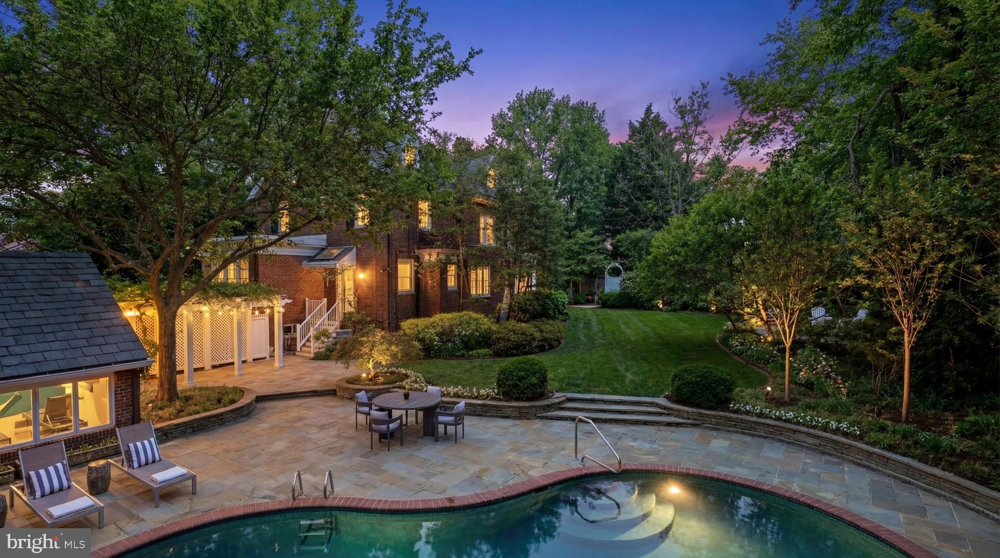 OBSERVATORY CIRCLE - Residential