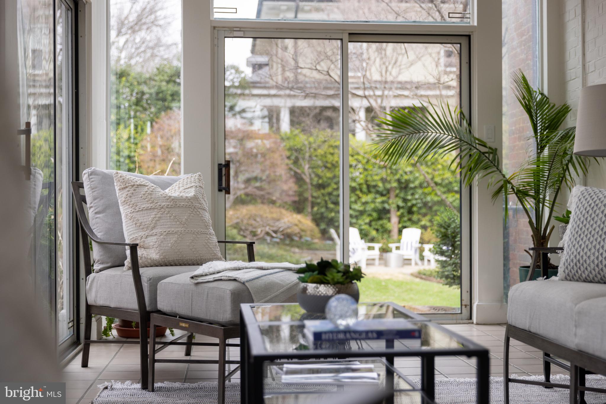 OBSERVATORY CIRCLE - Residential