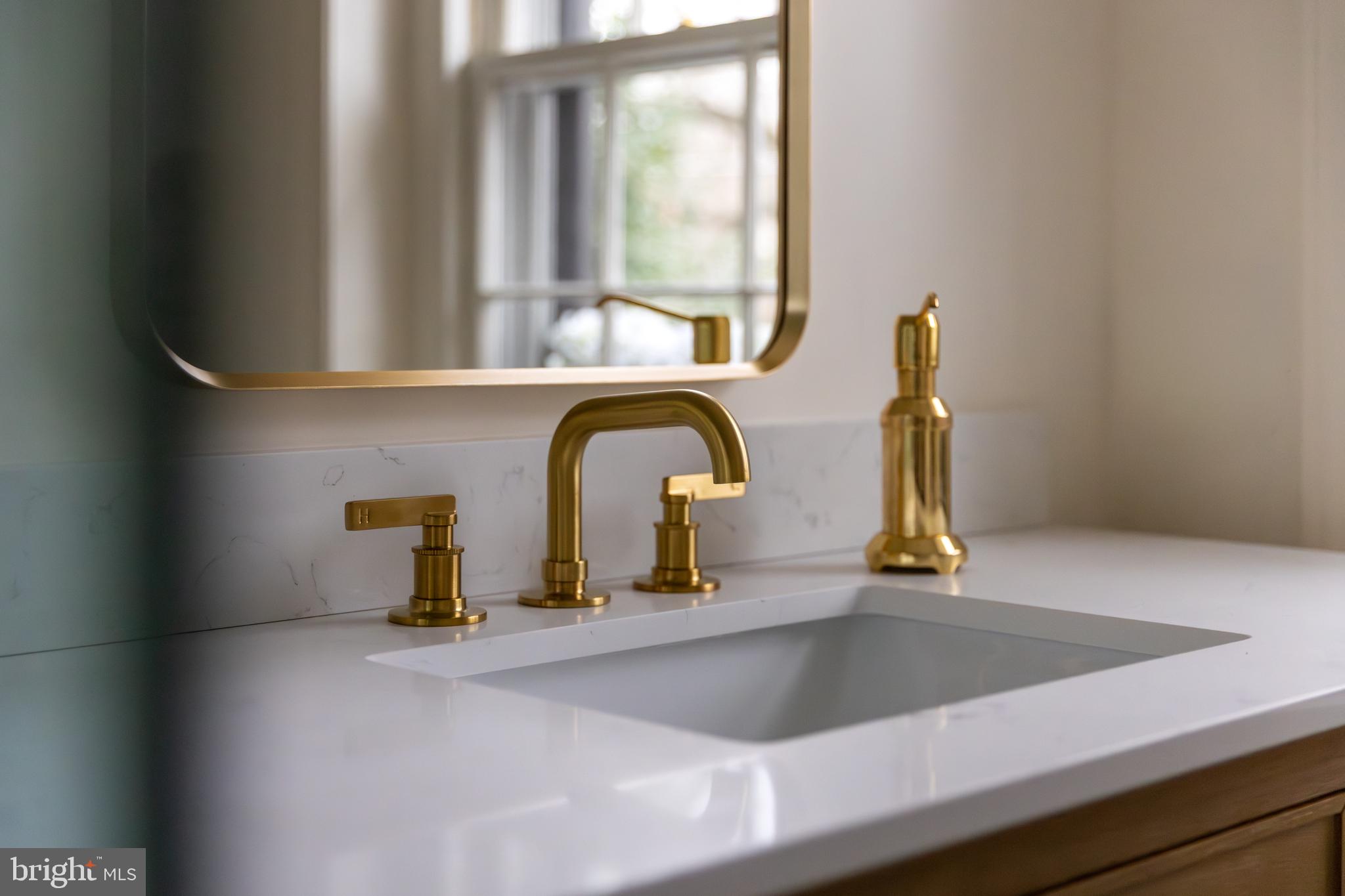 OBSERVATORY CIRCLE - Residential