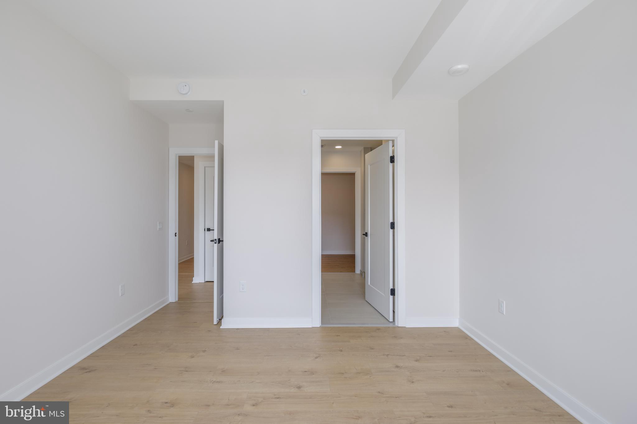 FALLS CHURCH CITY - Residential