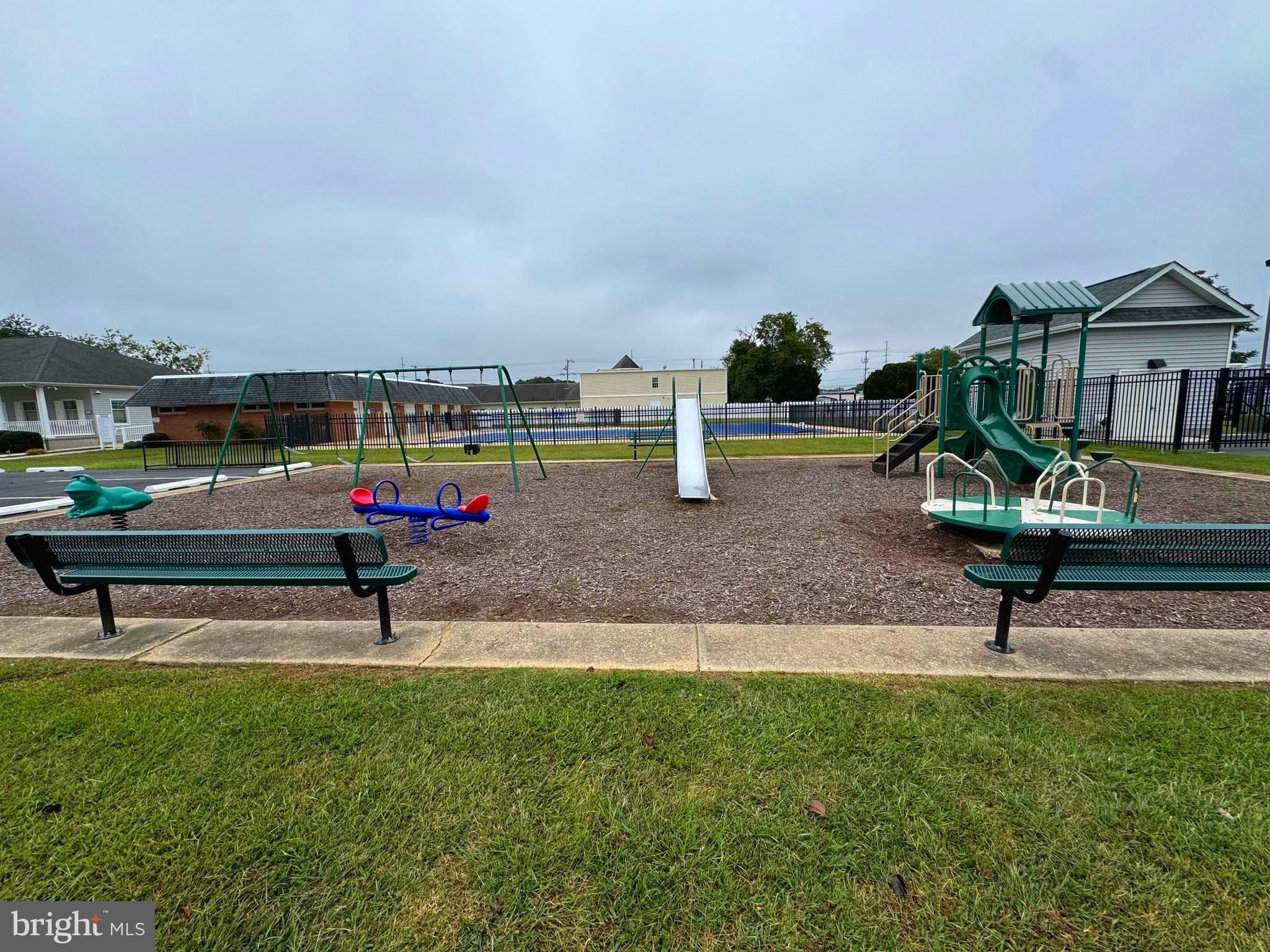 COLONIAL EAST MHP - Residential