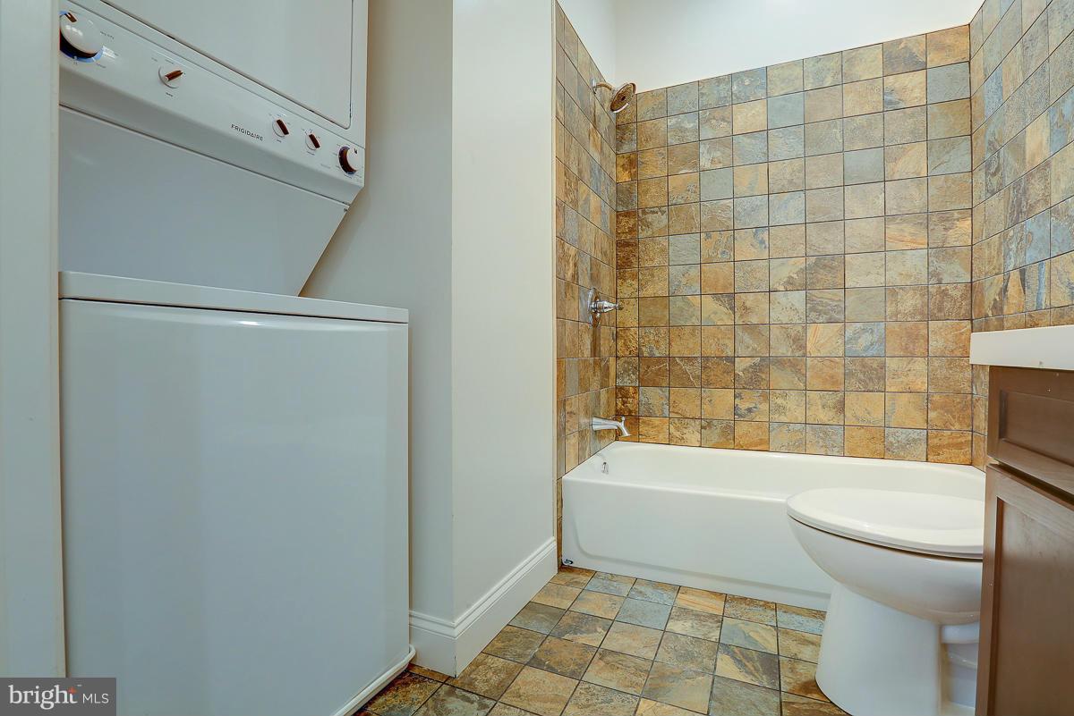 1609 SAINT PAUL STREET