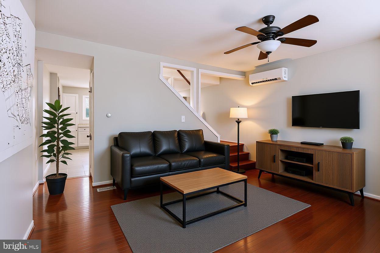 HAMPDEN HISTORIC DISTRICT - Residential