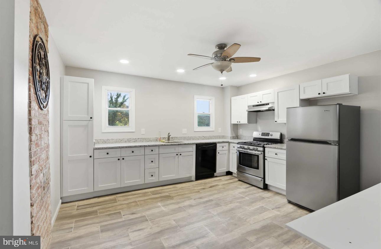 HAMPDEN HISTORIC DISTRICT - Residential