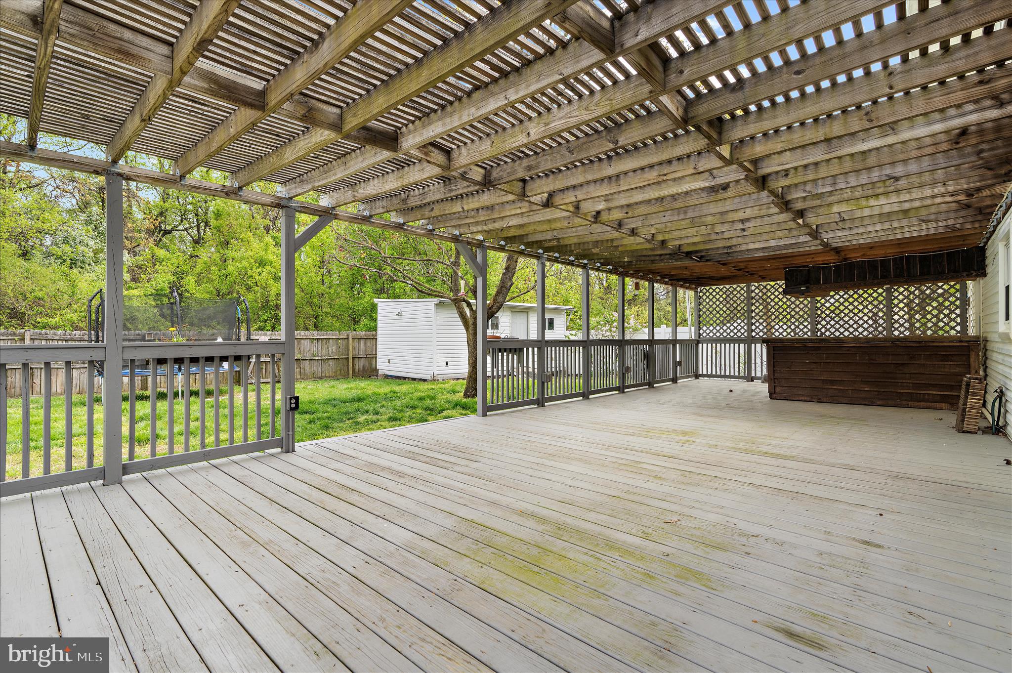 THE PROVINCES - Residential