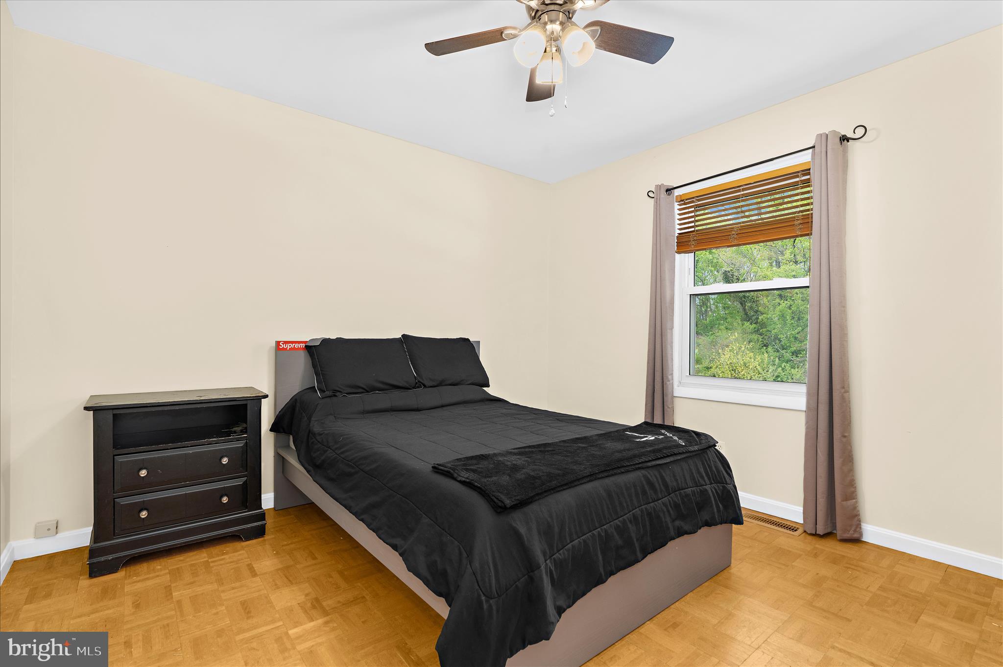 THE PROVINCES - Residential