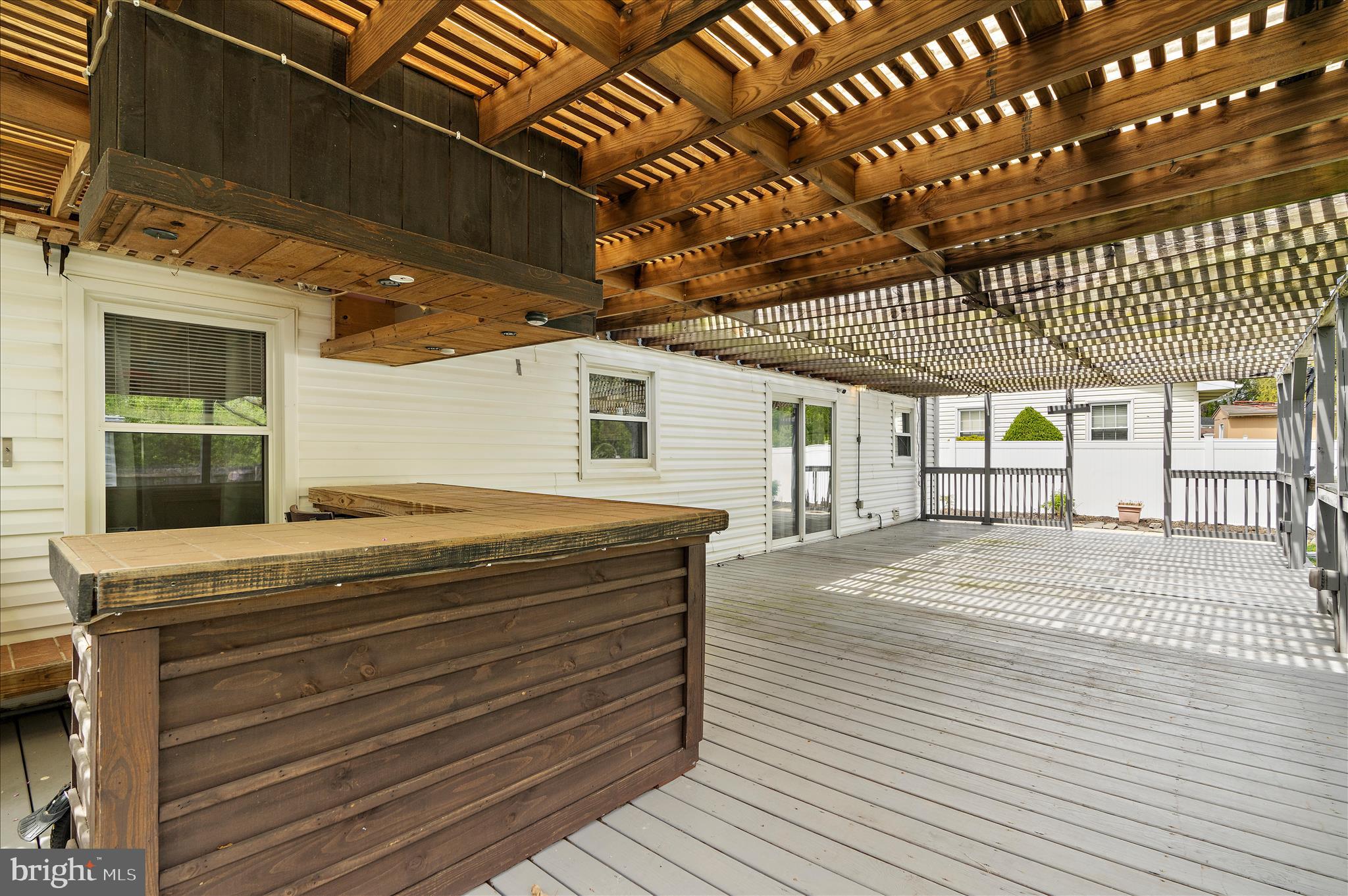 THE PROVINCES - Residential