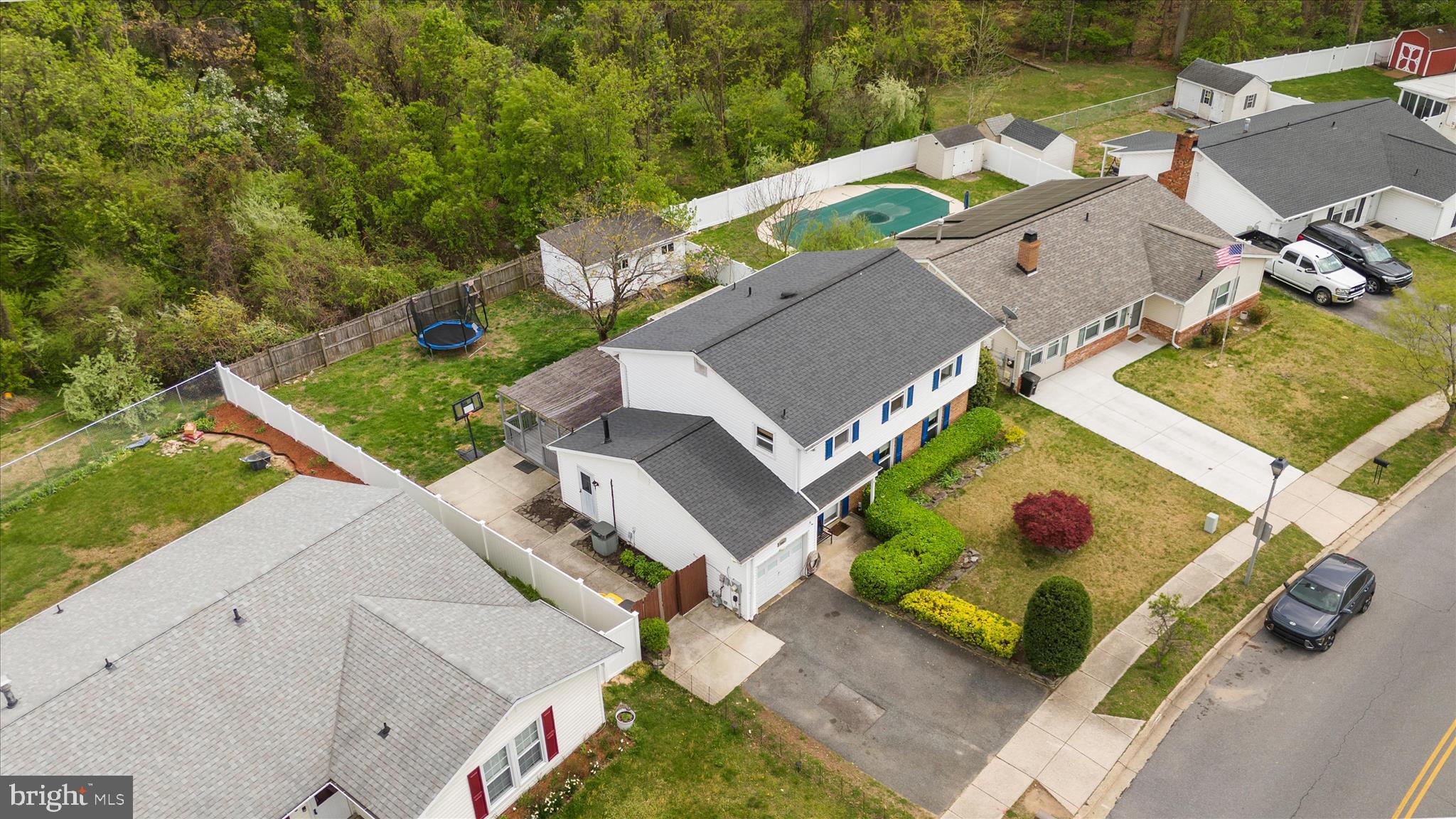 THE PROVINCES - Residential