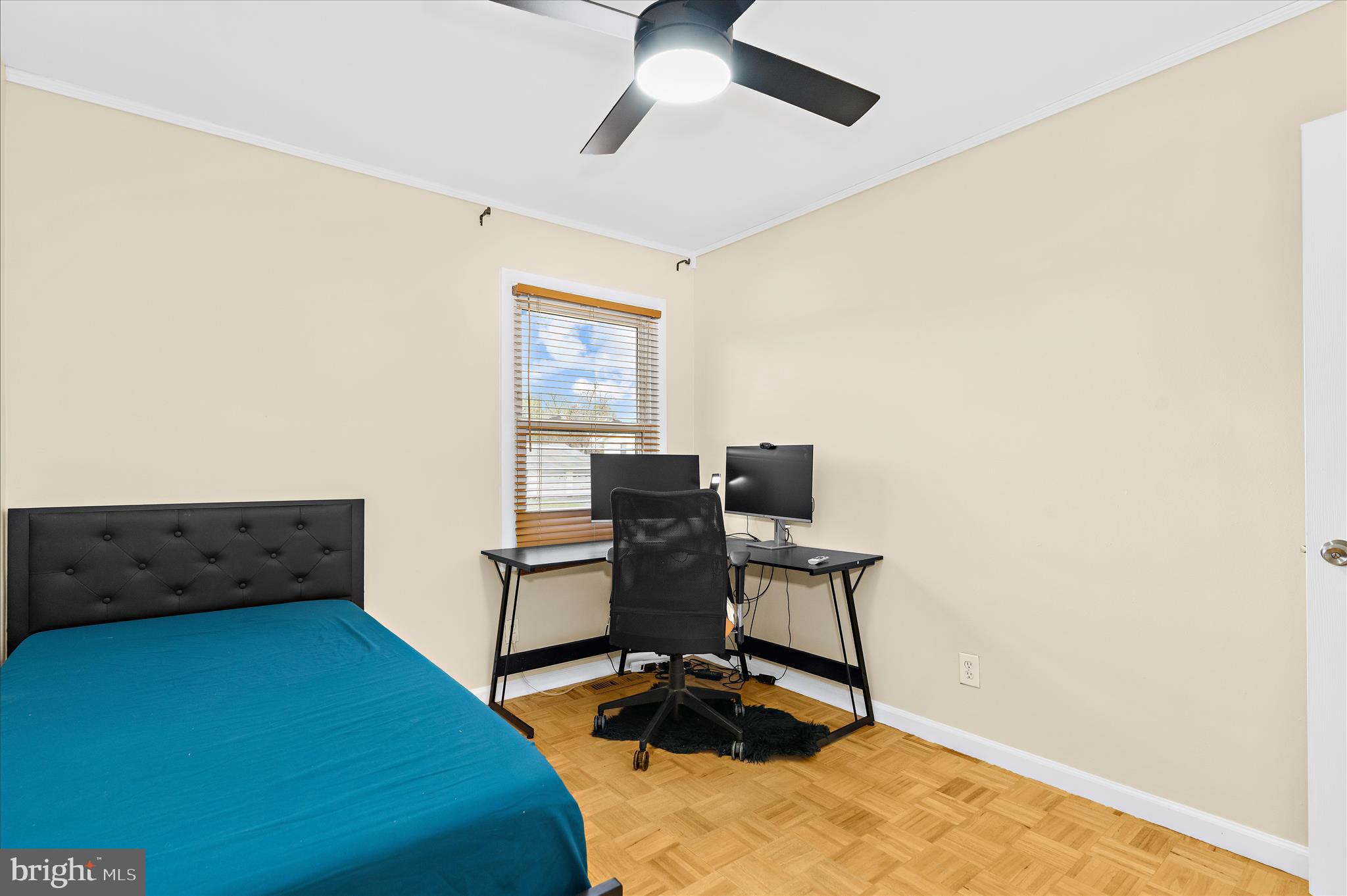 THE PROVINCES - Residential